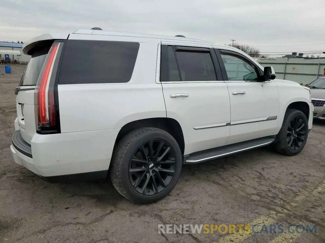 3 fotografías del automóvil dañado 1GYS4BKJ8LR202660 CADILLAC ESCALADE 2020