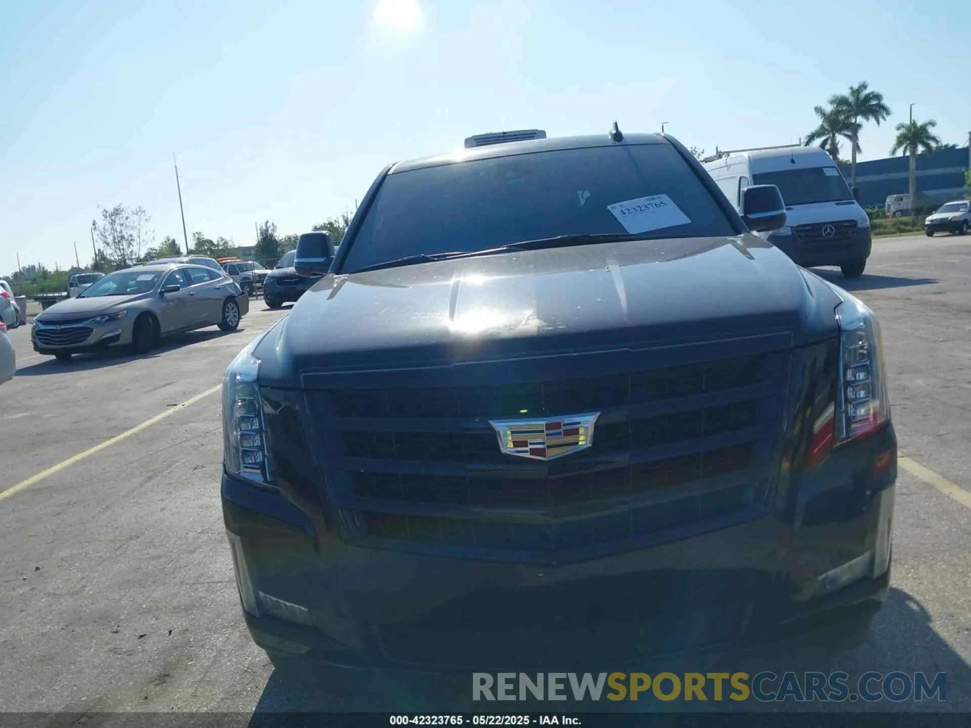12 fotografías del automóvil dañado 1GYS4BKJ9LR287363 CADILLAC ESCALADE 2020