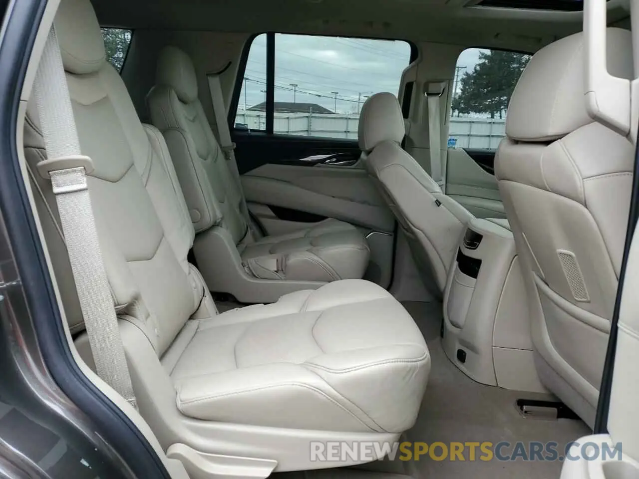 11 fotografías del automóvil dañado 1GYS4CKJ7LR156518 CADILLAC ESCALADE 2020