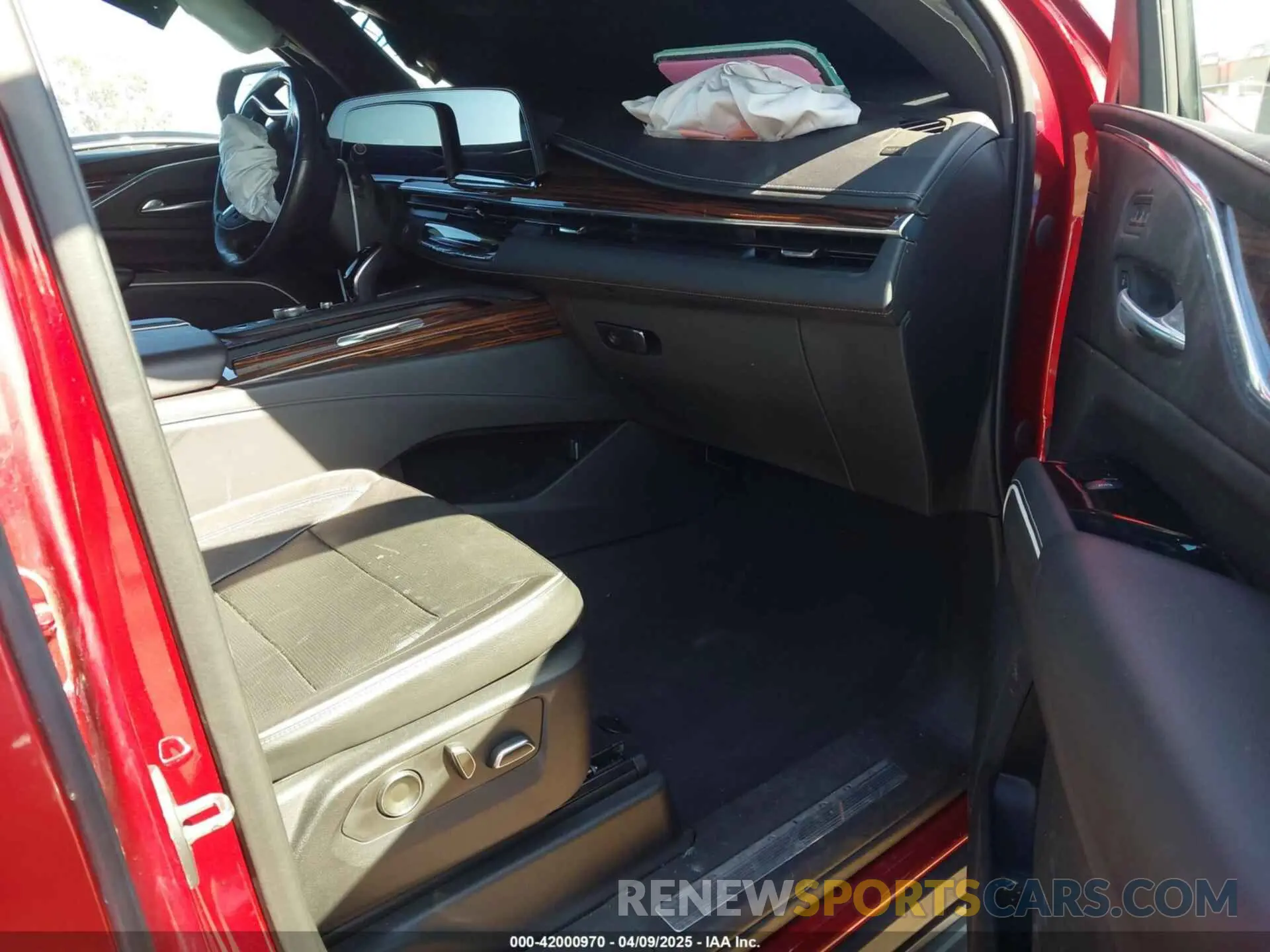 5 fotografías del automóvil dañado 1GYS3BKL8MR260368 CADILLAC ESCALADE 2021