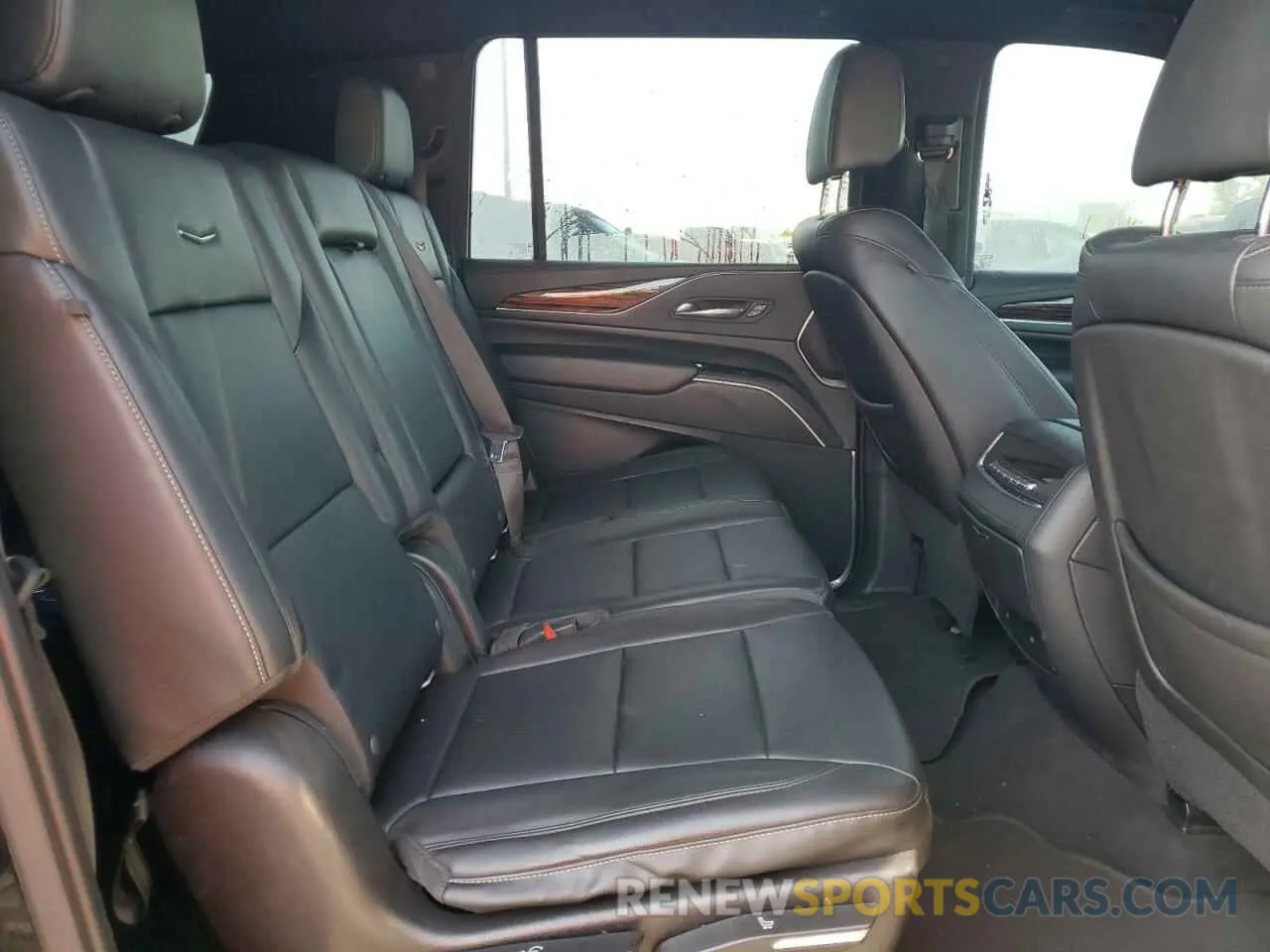 11 fotografías del automóvil dañado 1GYS3JKL6MR199421 CADILLAC ESCALADE 2021
