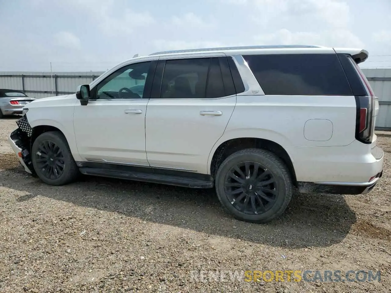 2 fotografías del automóvil dañado 1GYS4AKL3MR232470 CADILLAC ESCALADE 2021