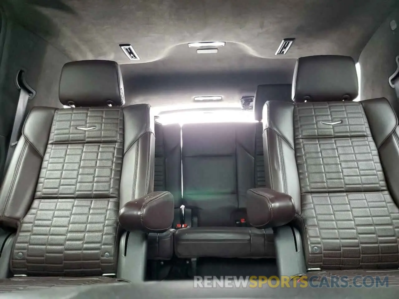 10 fotografías del automóvil dañado 1GYS4DKL2MR100902 CADILLAC ESCALADE 2021