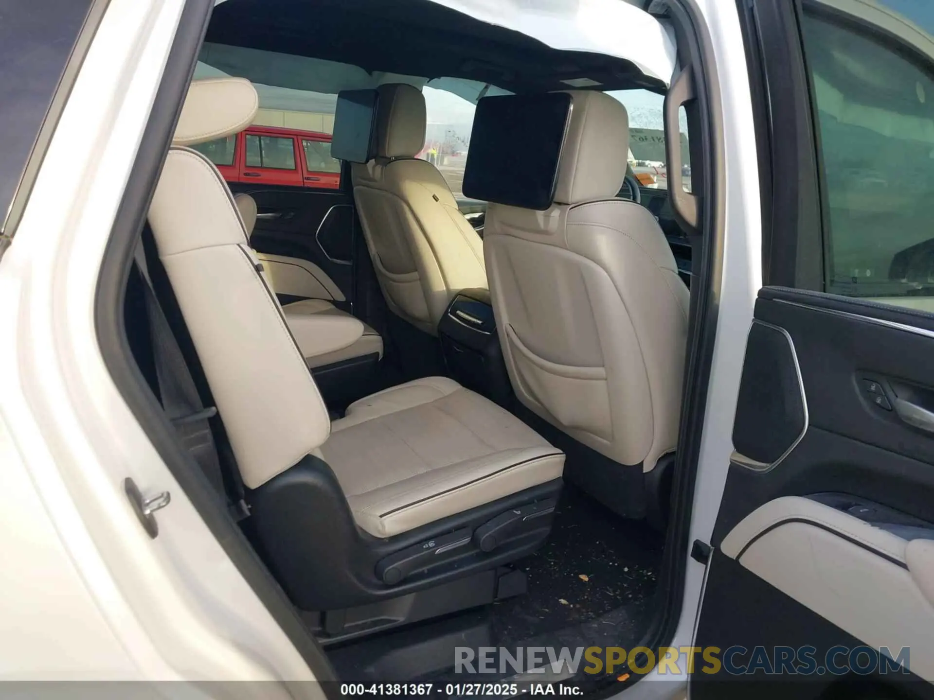 8 fotografías del automóvil dañado 1GYS4EKLXMR278997 CADILLAC ESCALADE 2021