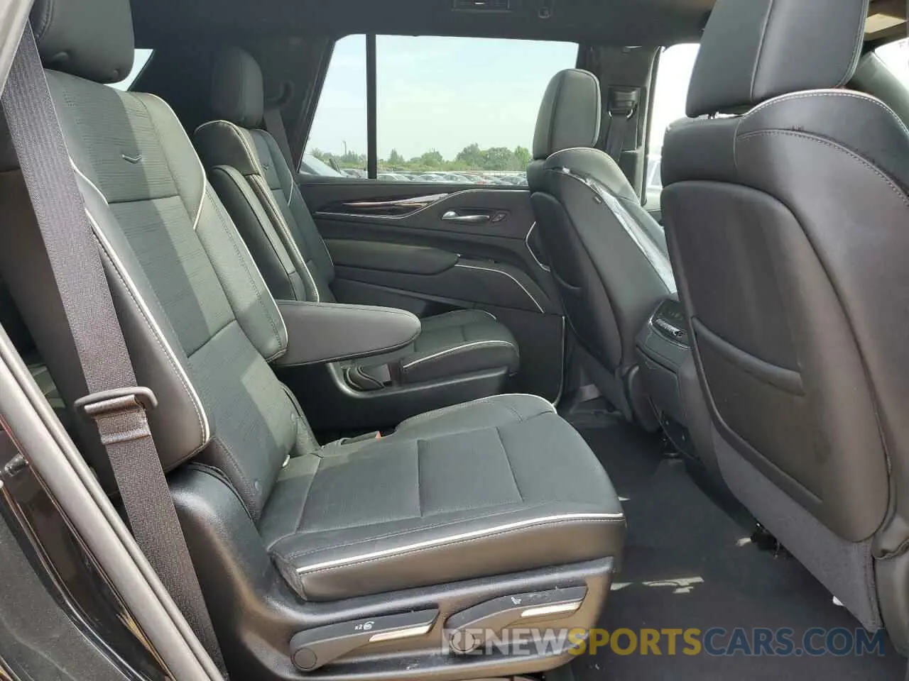 11 fotografías del automóvil dañado 1GYS4FKL7MR308561 CADILLAC ESCALADE 2021