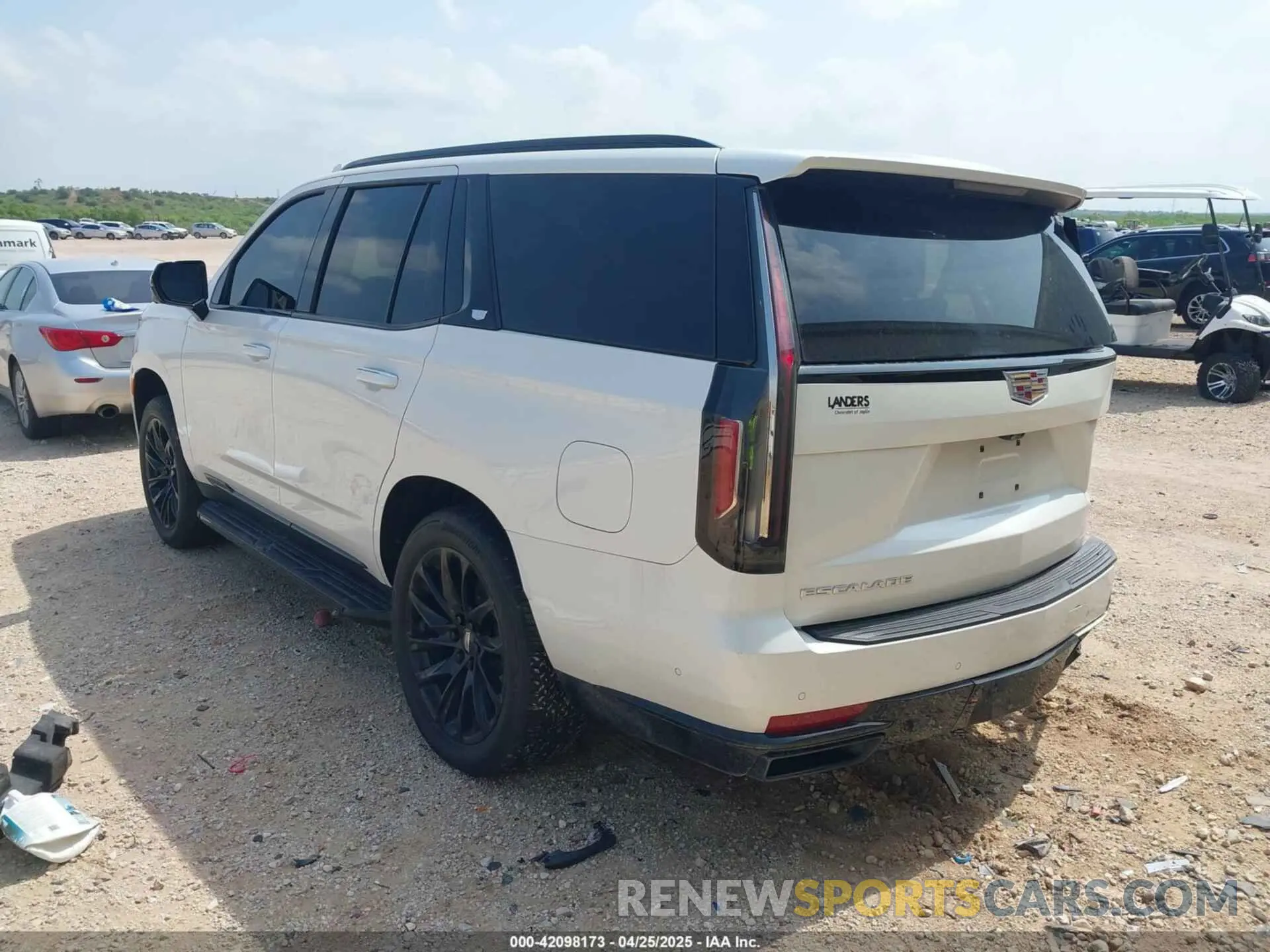 3 fotografías del automóvil dañado 1GYS4FKL9MR204895 CADILLAC ESCALADE 2021