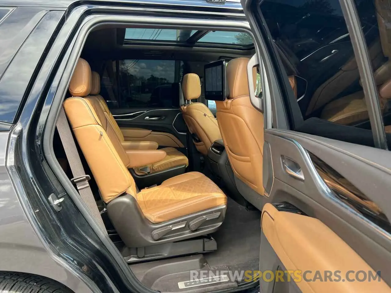 6 fotografías del automóvil dañado 1GYS4FKL9MR242689 CADILLAC ESCALADE 2021