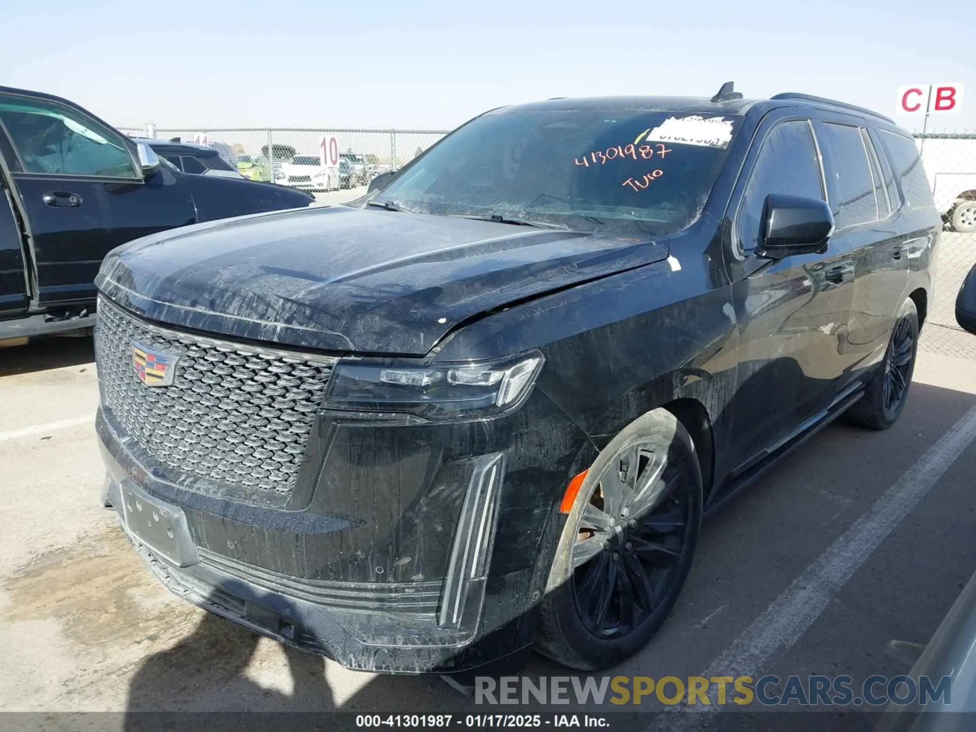 2 fotografías del automóvil dañado 1GYS4GKL0MR228590 CADILLAC ESCALADE 2021