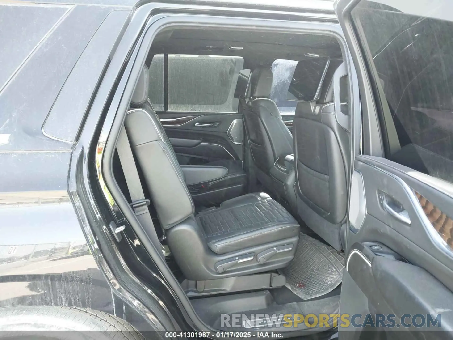 8 fotografías del automóvil dañado 1GYS4GKL0MR228590 CADILLAC ESCALADE 2021
