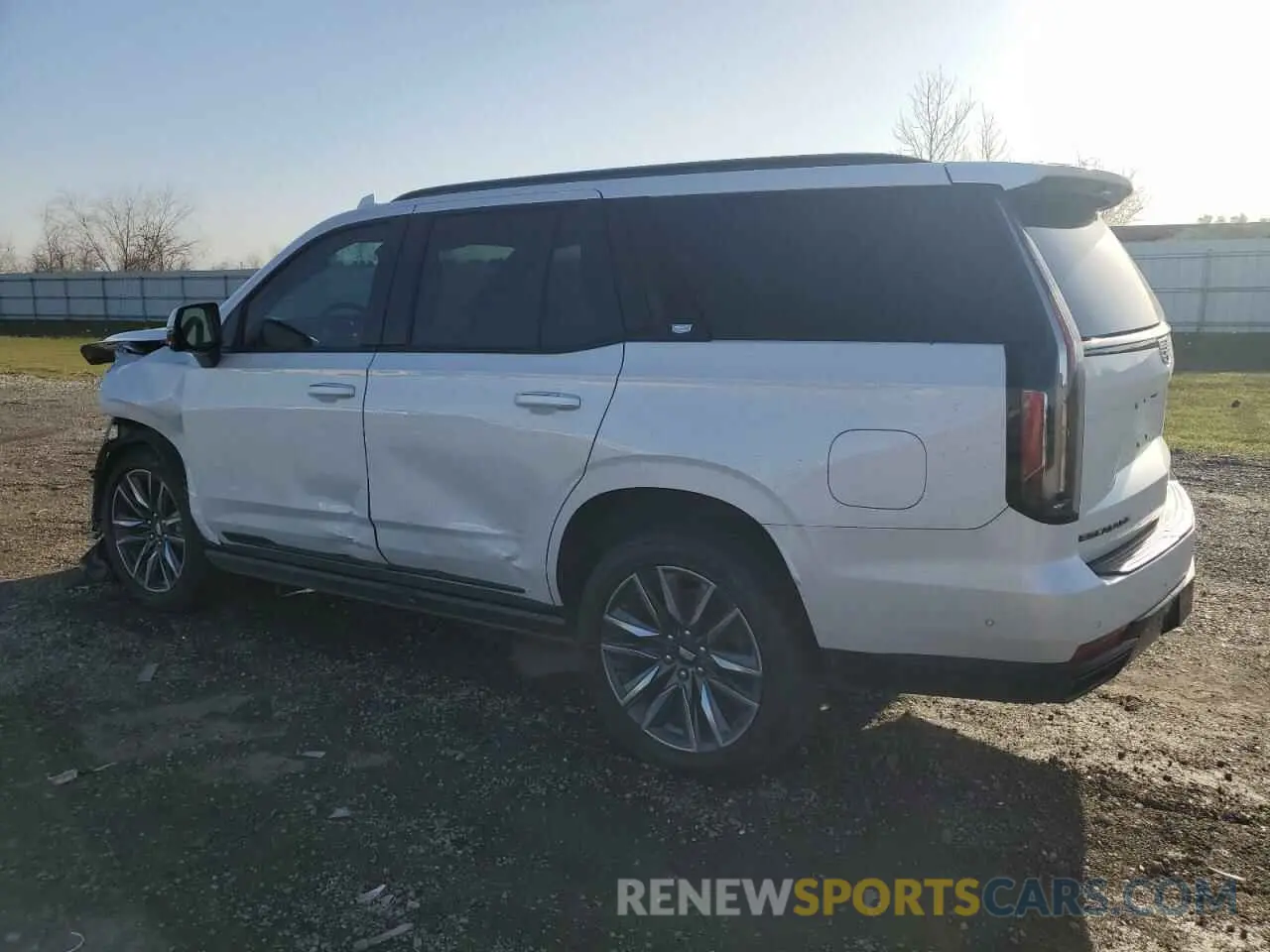 2 fotografías del automóvil dañado 1GYS4GKL6MR370927 CADILLAC ESCALADE 2021