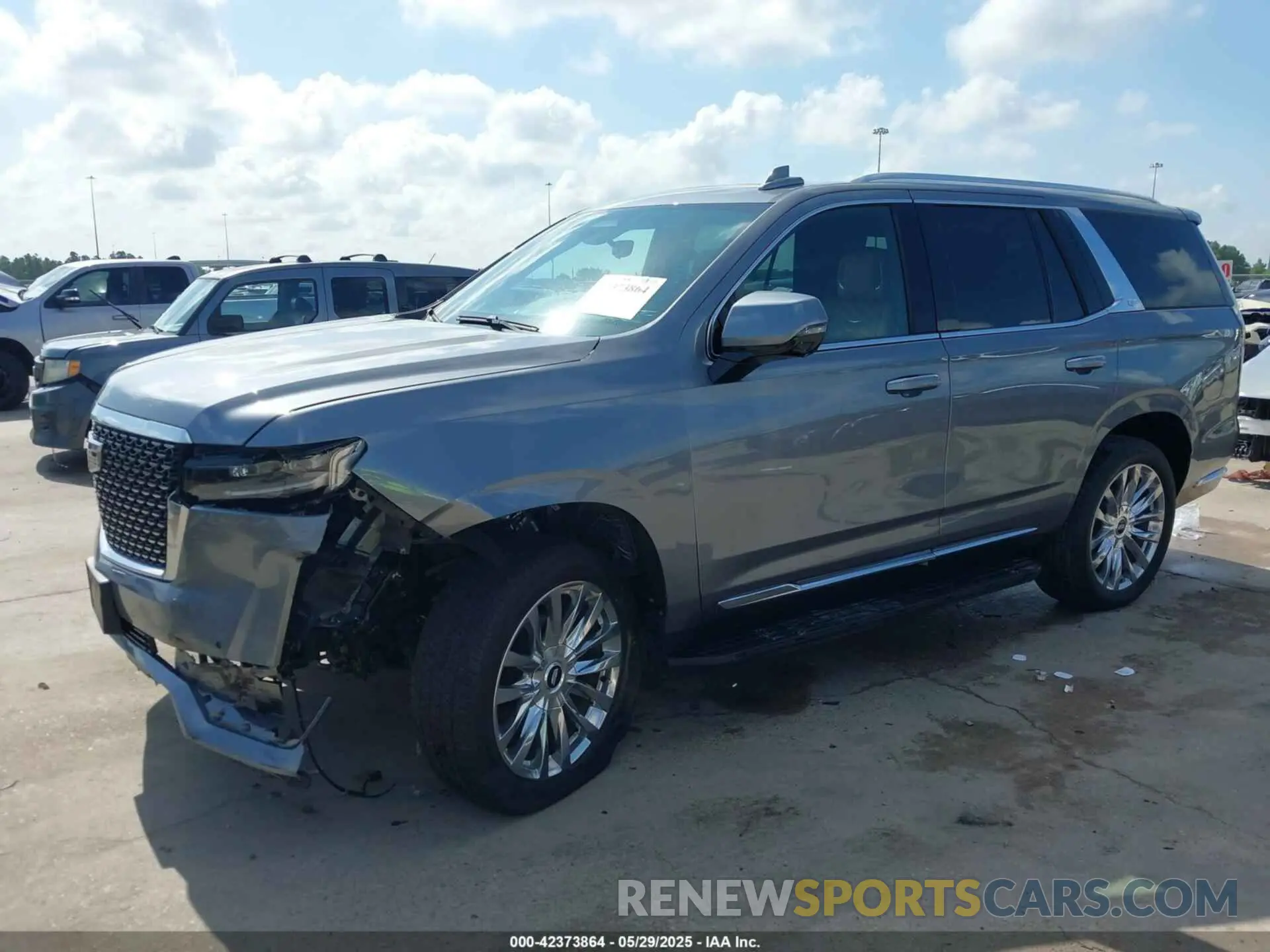 2 fotografías del automóvil dañado 1GYS3BKL9NR265600 CADILLAC ESCALADE 2022