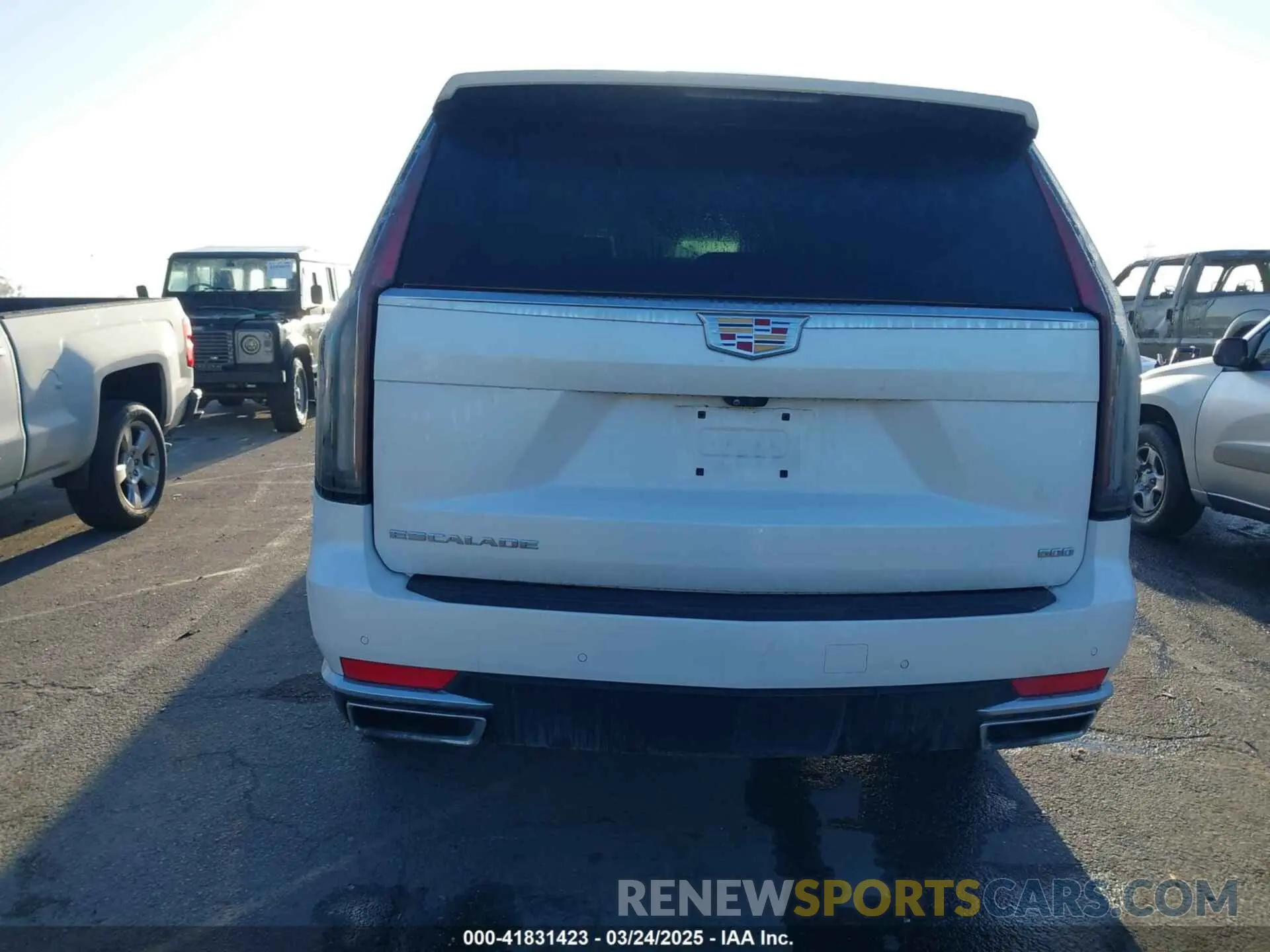 17 fotografías del automóvil dañado 1GYS4BKLXNR162960 CADILLAC ESCALADE 2022