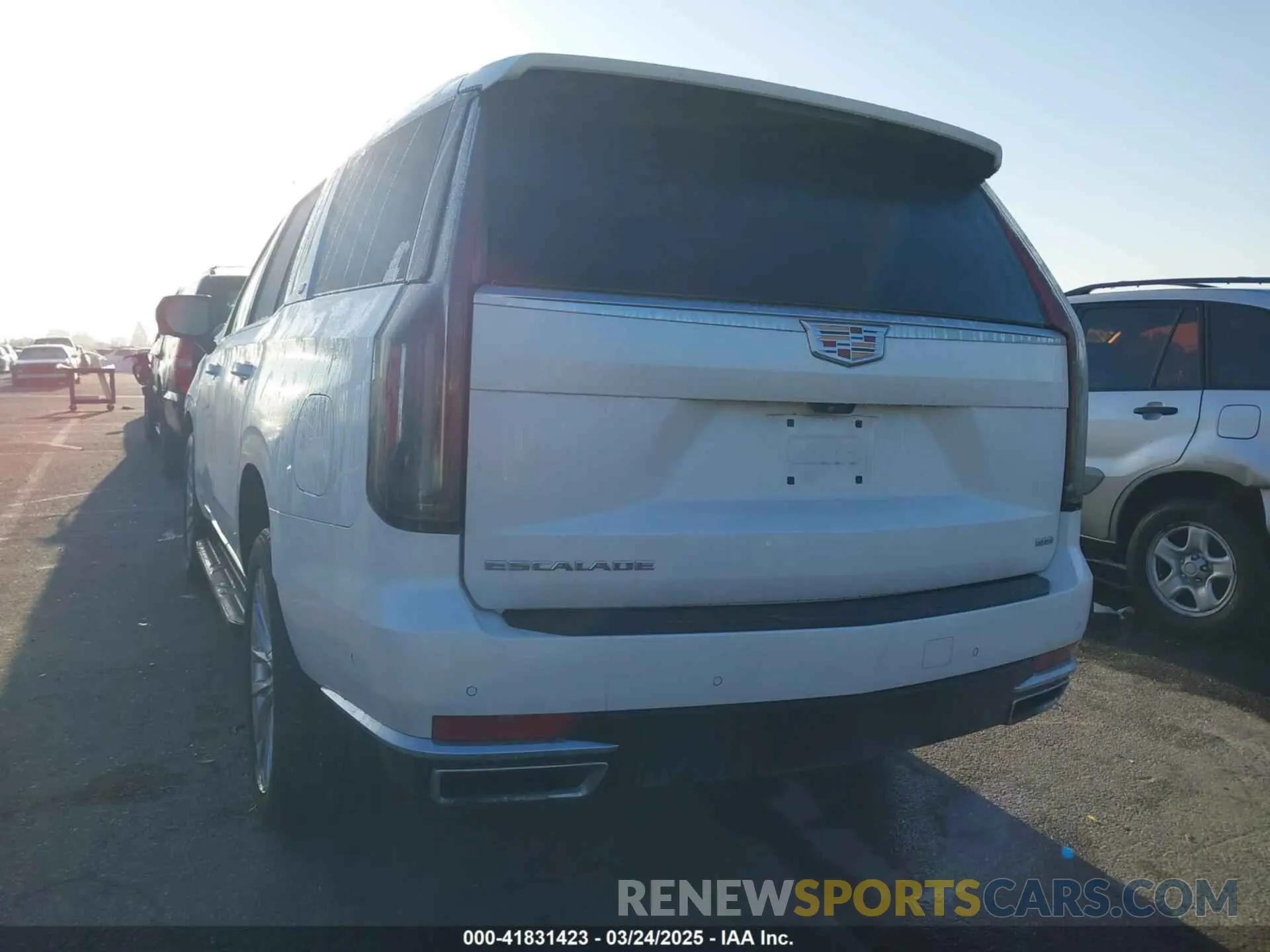 3 fotografías del automóvil dañado 1GYS4BKLXNR162960 CADILLAC ESCALADE 2022