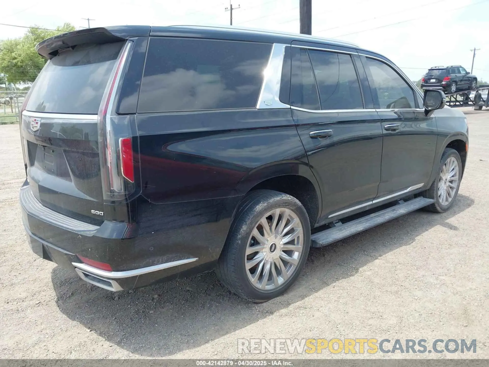4 fotografías del automóvil dañado 1GYS4CKL4NR192834 CADILLAC ESCALADE 2022