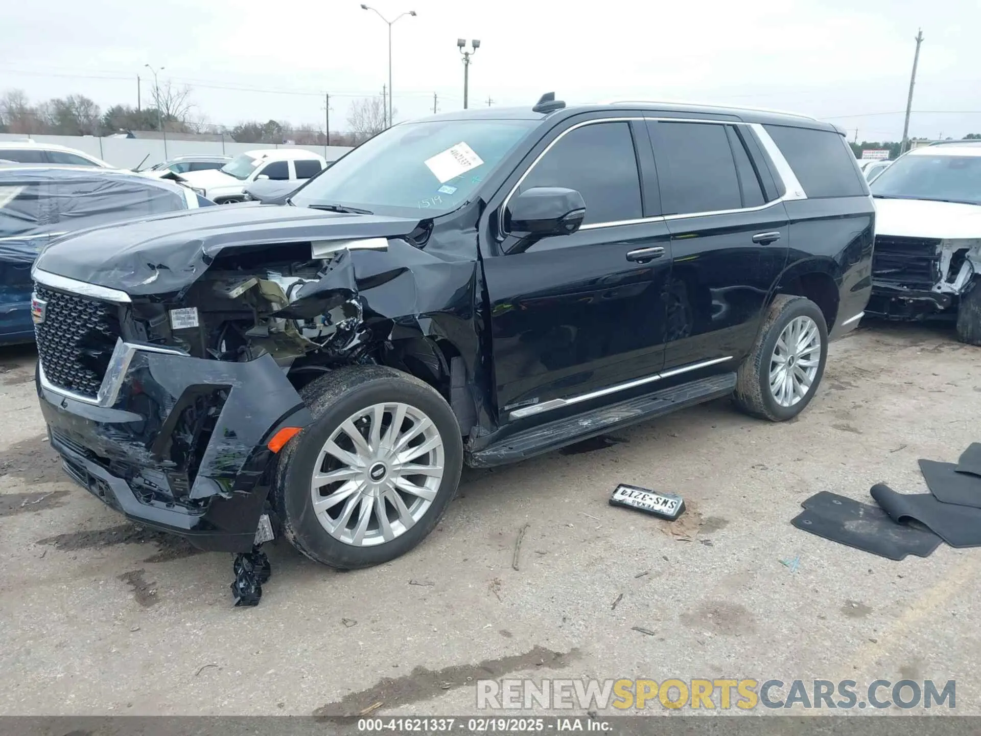 2 fotografías del automóvil dañado 1GYS3AKL3PR161519 CADILLAC ESCALADE 2023