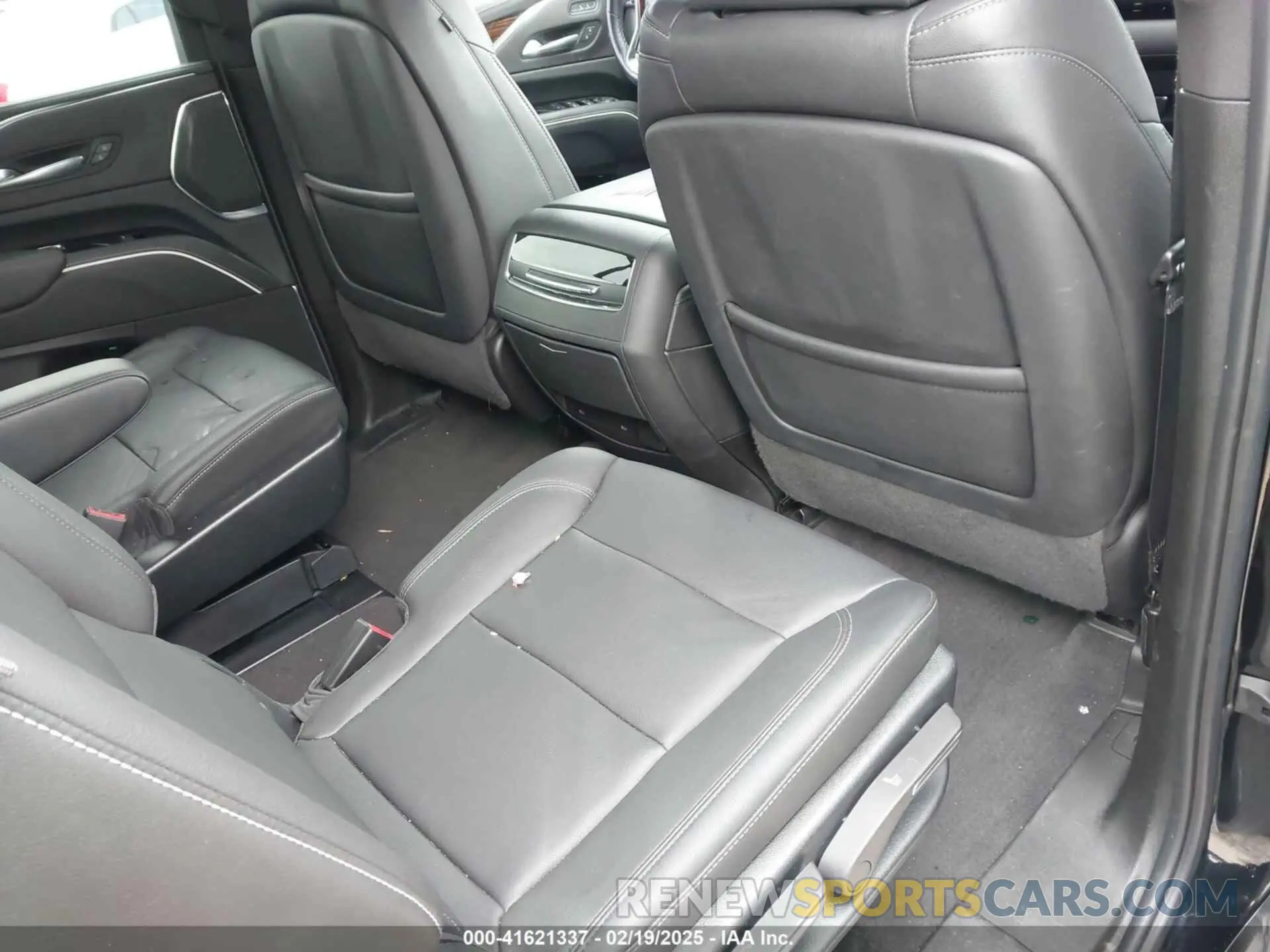 8 fotografías del automóvil dañado 1GYS3AKL3PR161519 CADILLAC ESCALADE 2023