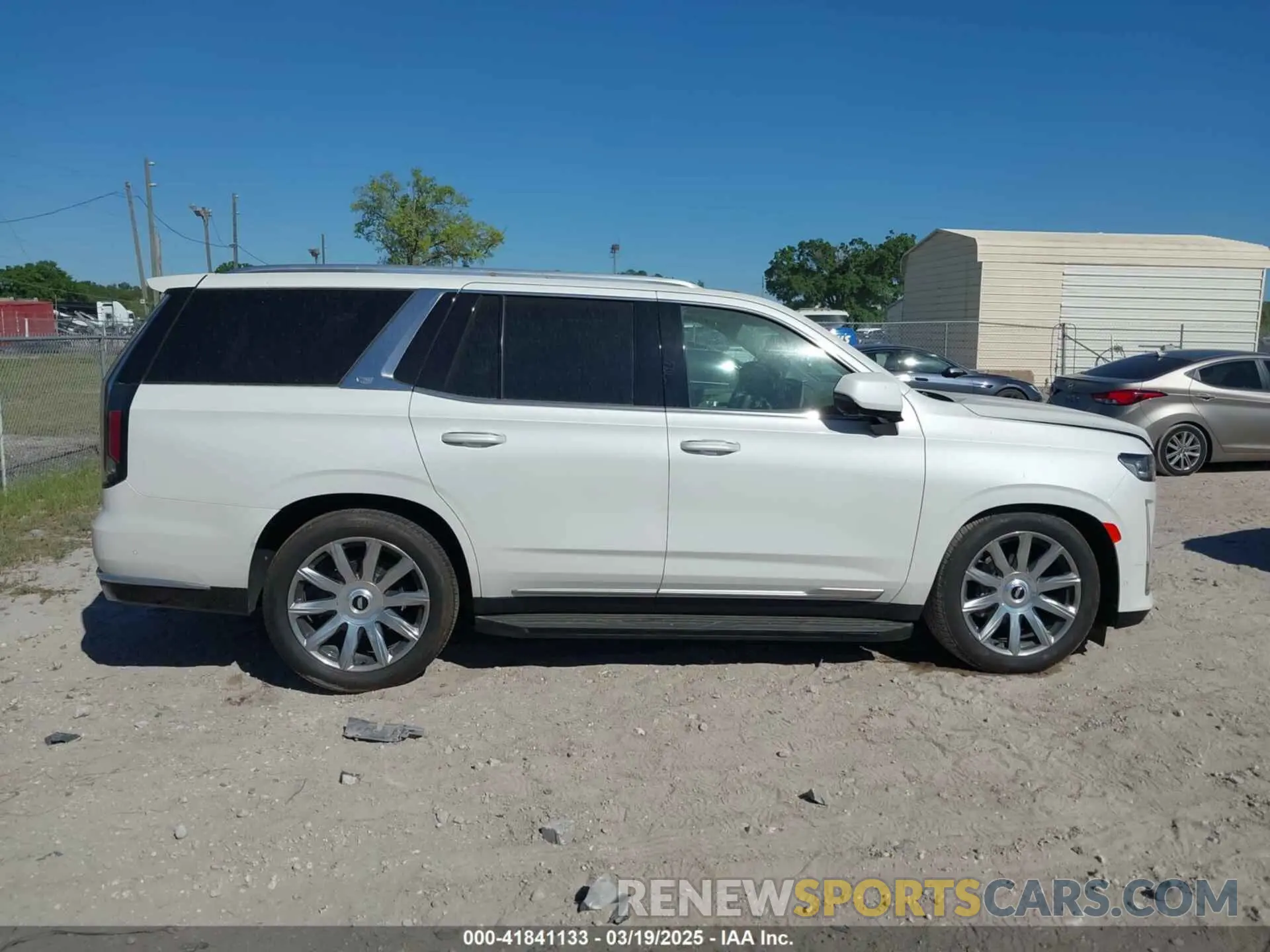 11 fotografías del automóvil dañado 1GYS3DKL9PR100029 CADILLAC ESCALADE 2023