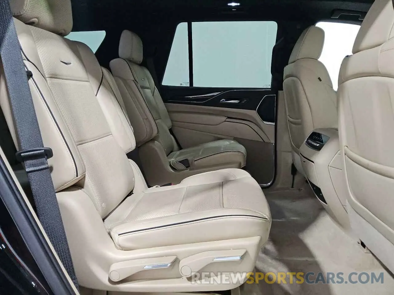 11 fotografías del automóvil dañado 1GYS4BKL3PR366857 CADILLAC ESCALADE 2023