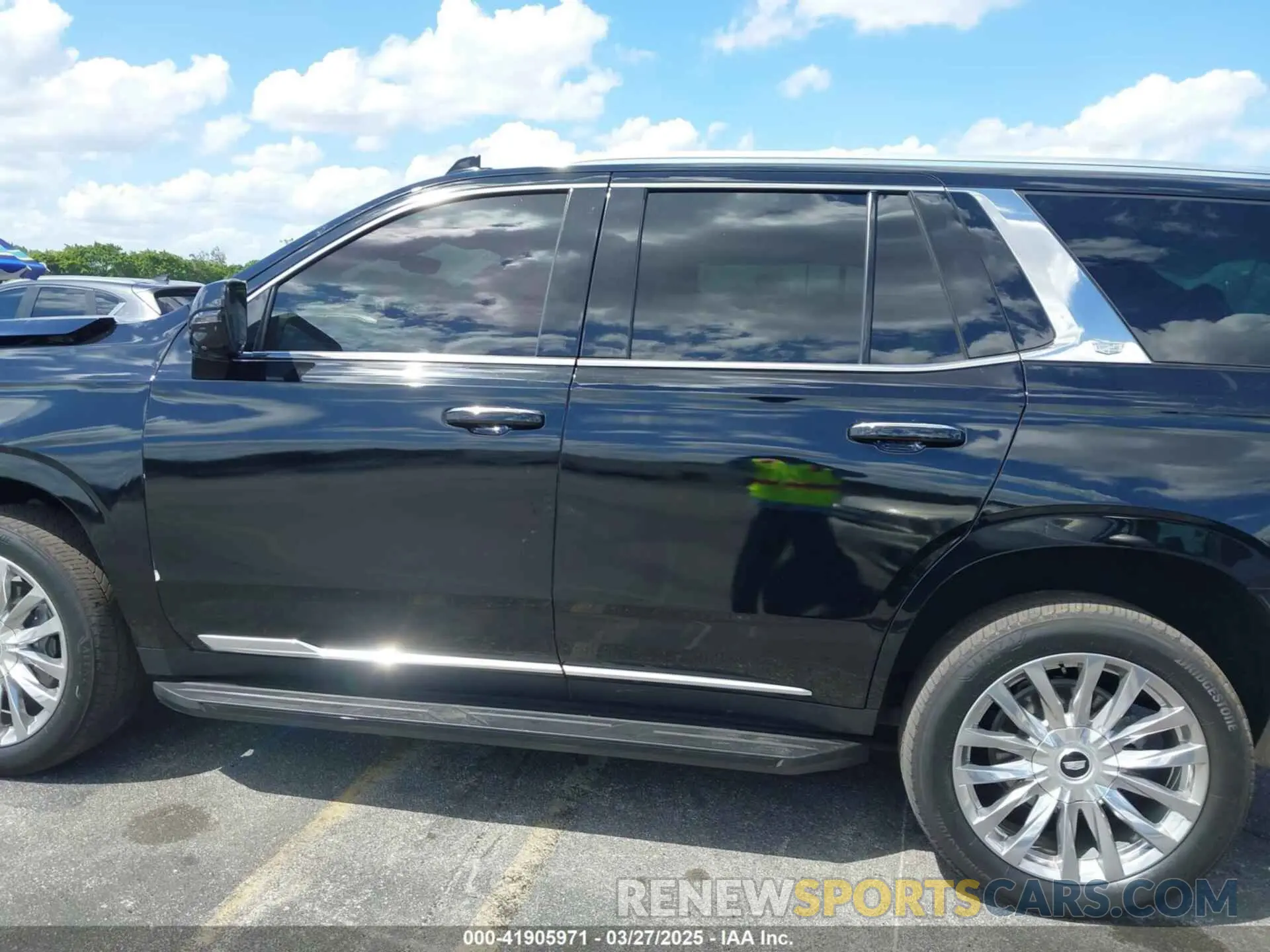 15 fotografías del automóvil dañado 1GYS4BKL4PR236070 CADILLAC ESCALADE 2023