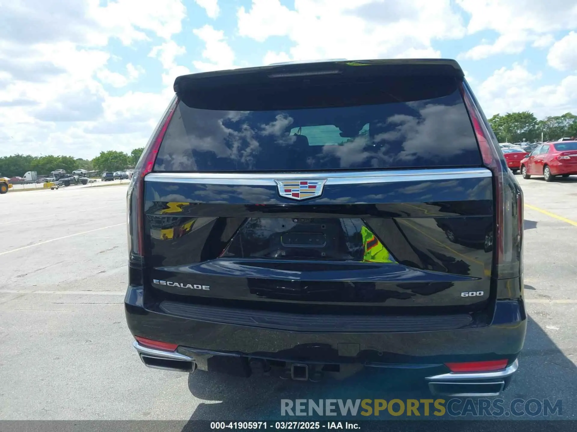17 fotografías del automóvil dañado 1GYS4BKL4PR236070 CADILLAC ESCALADE 2023