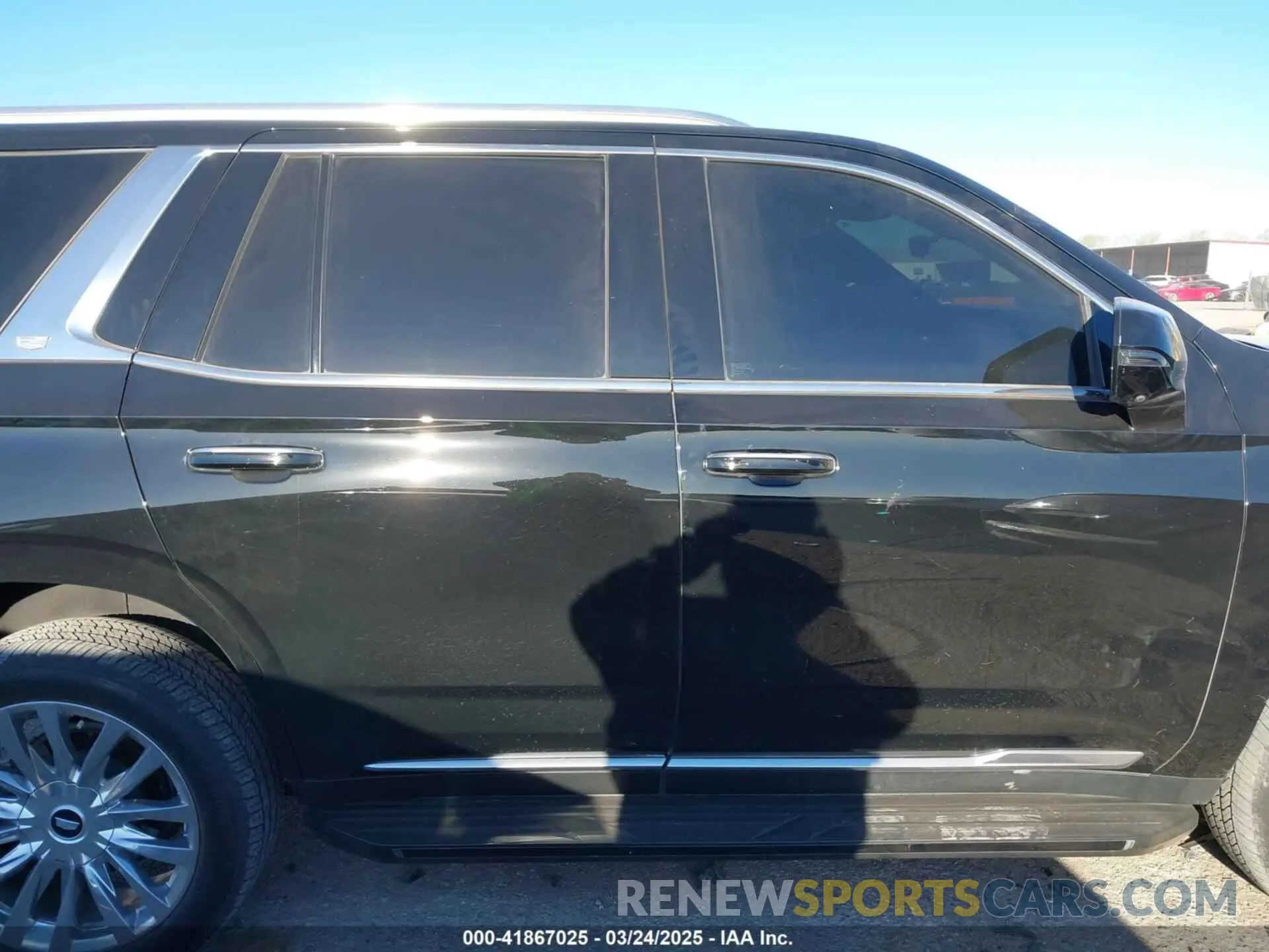 13 fotografías del automóvil dañado 1GYS4BKL7PR382446 CADILLAC ESCALADE 2023