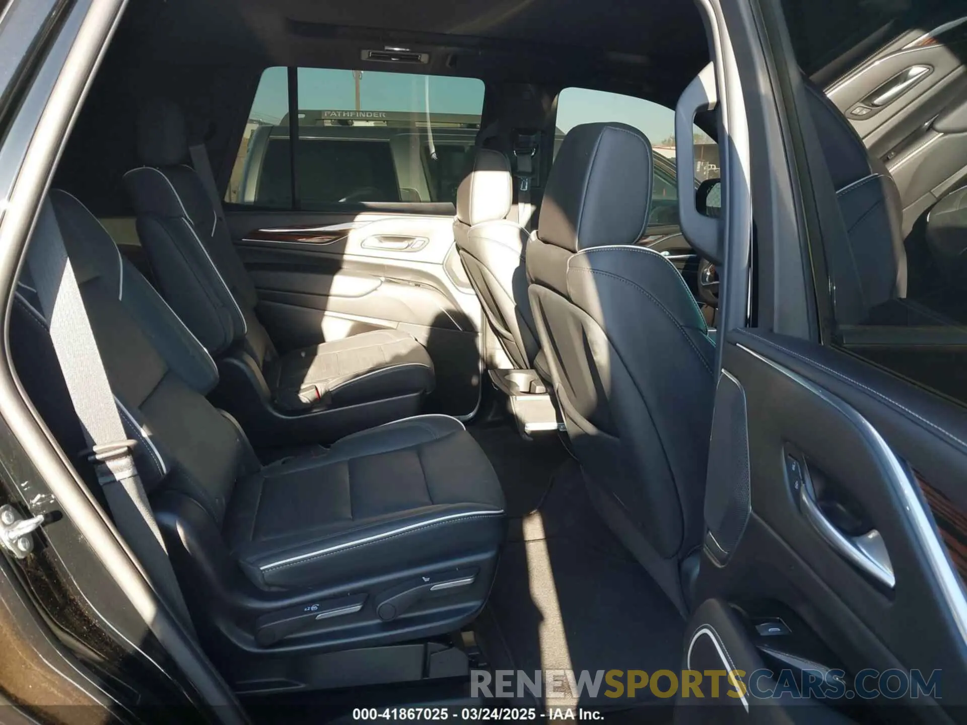 8 fotografías del automóvil dañado 1GYS4BKL7PR382446 CADILLAC ESCALADE 2023