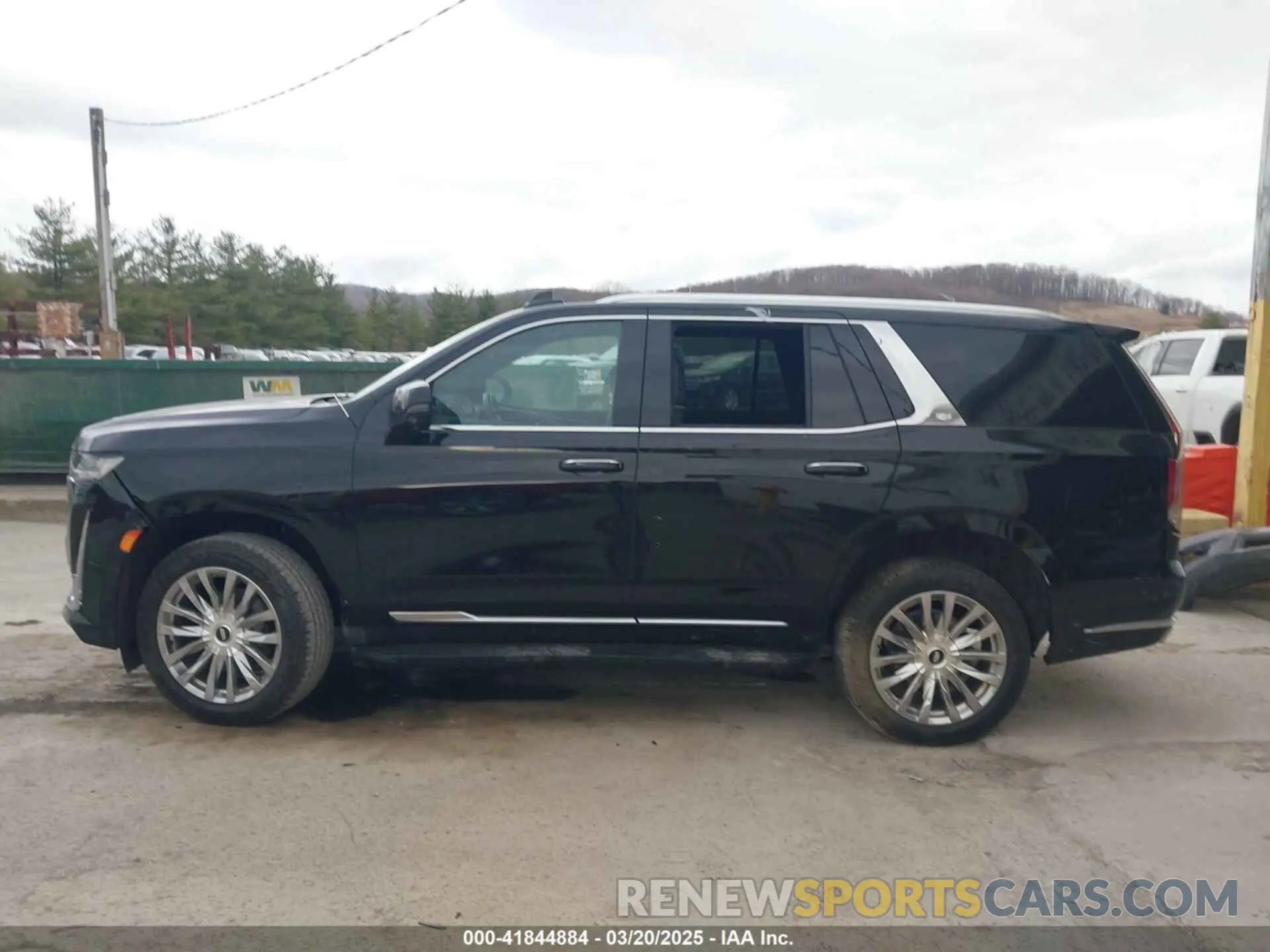13 fotografías del automóvil dañado 1GYS4BKL9PR226344 CADILLAC ESCALADE 2023