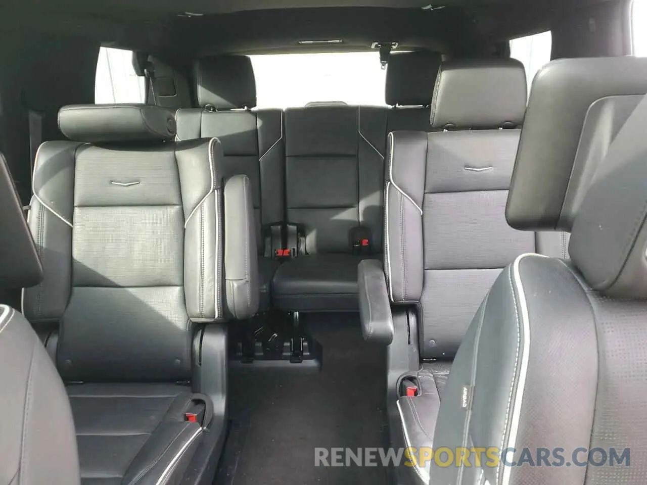 10 fotografías del automóvil dañado 1GYS4EKL5PR215097 CADILLAC ESCALADE 2023