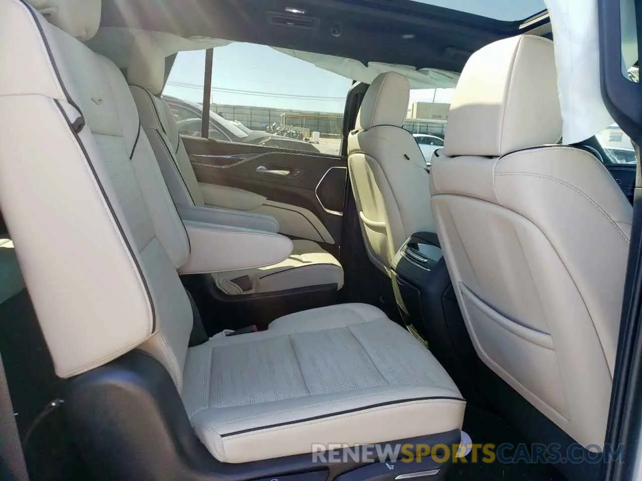 11 fotografías del automóvil dañado 1GYS4FKL9PR531625 CADILLAC ESCALADE 2023