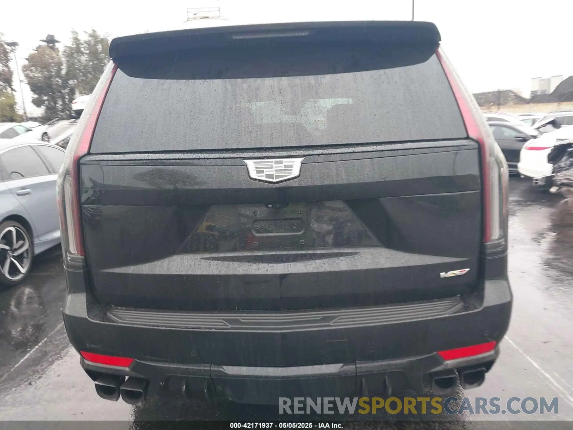 17 fotografías del automóvil dañado 1GYS4HK97PR524995 CADILLAC ESCALADE 2023