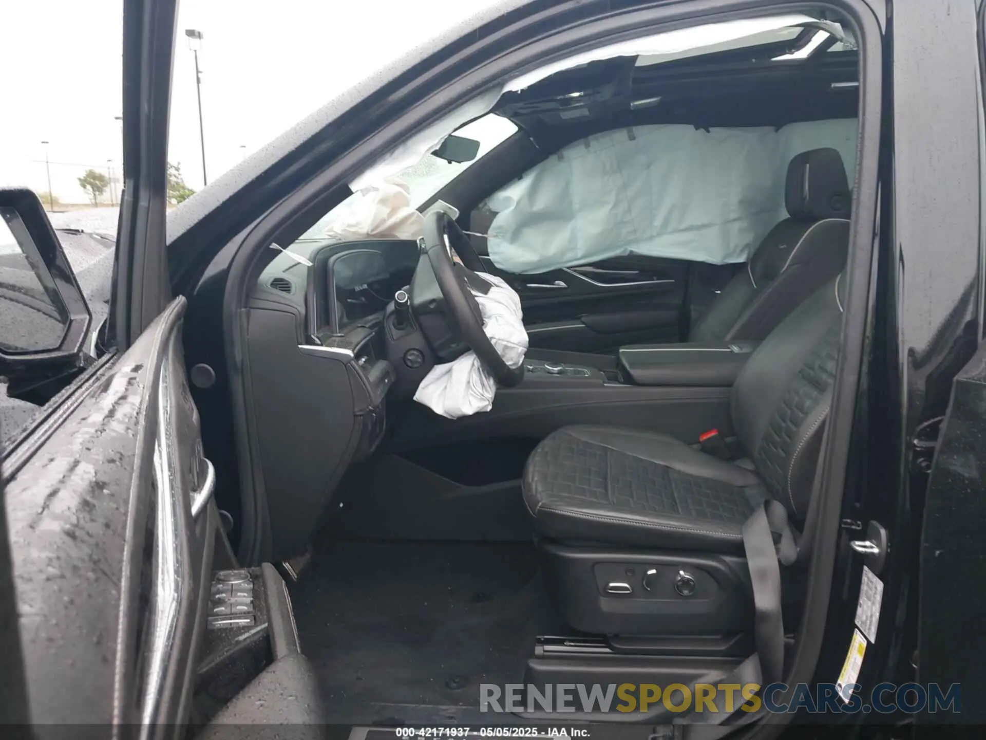 5 fotografías del automóvil dañado 1GYS4HK97PR524995 CADILLAC ESCALADE 2023