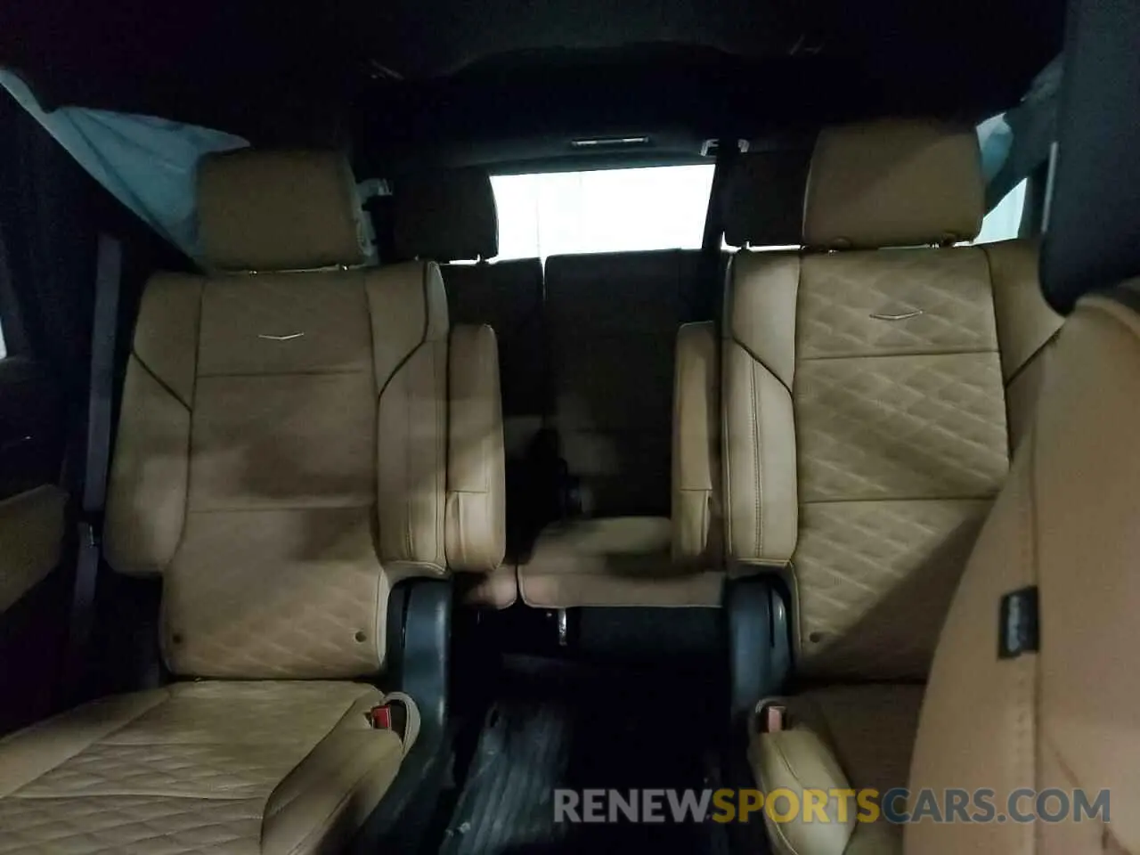 10 fotografías del automóvil dañado 1GYS4FKL4RR310968 CADILLAC ESCALADE 2024