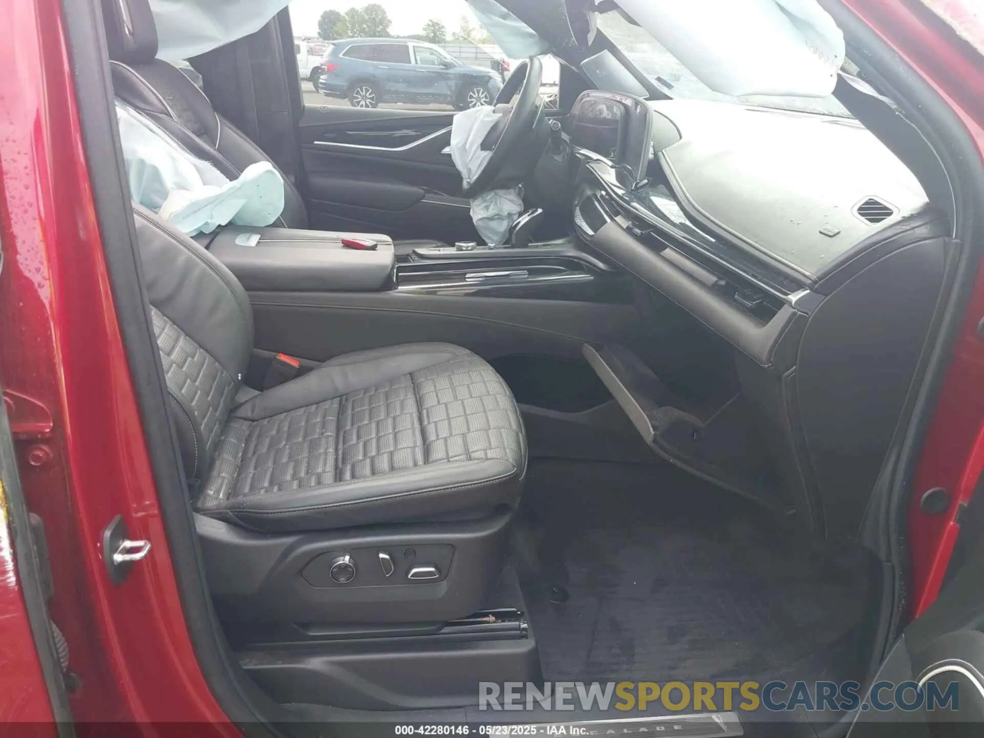 5 fotografías del automóvil dañado 1GYS4HK99RR339334 CADILLAC ESCALADE 2024