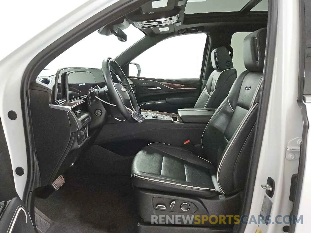 7 fotografías del automóvil dañado 1GYS4LKL0RR150621 CADILLAC ESCALADE 2024