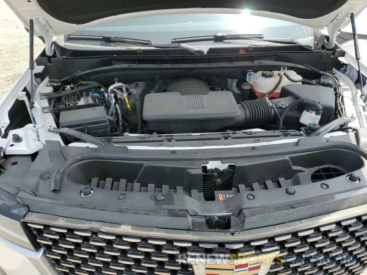 12 fotografías del automóvil dañado 1GYS4LKL6RR181811 CADILLAC ESCALADE 2024