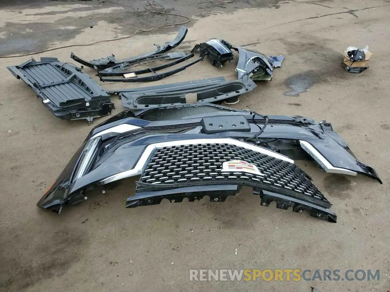 13 fotografías del automóvil dañado 1GYS4LKL6RR256491 CADILLAC ESCALADE 2024