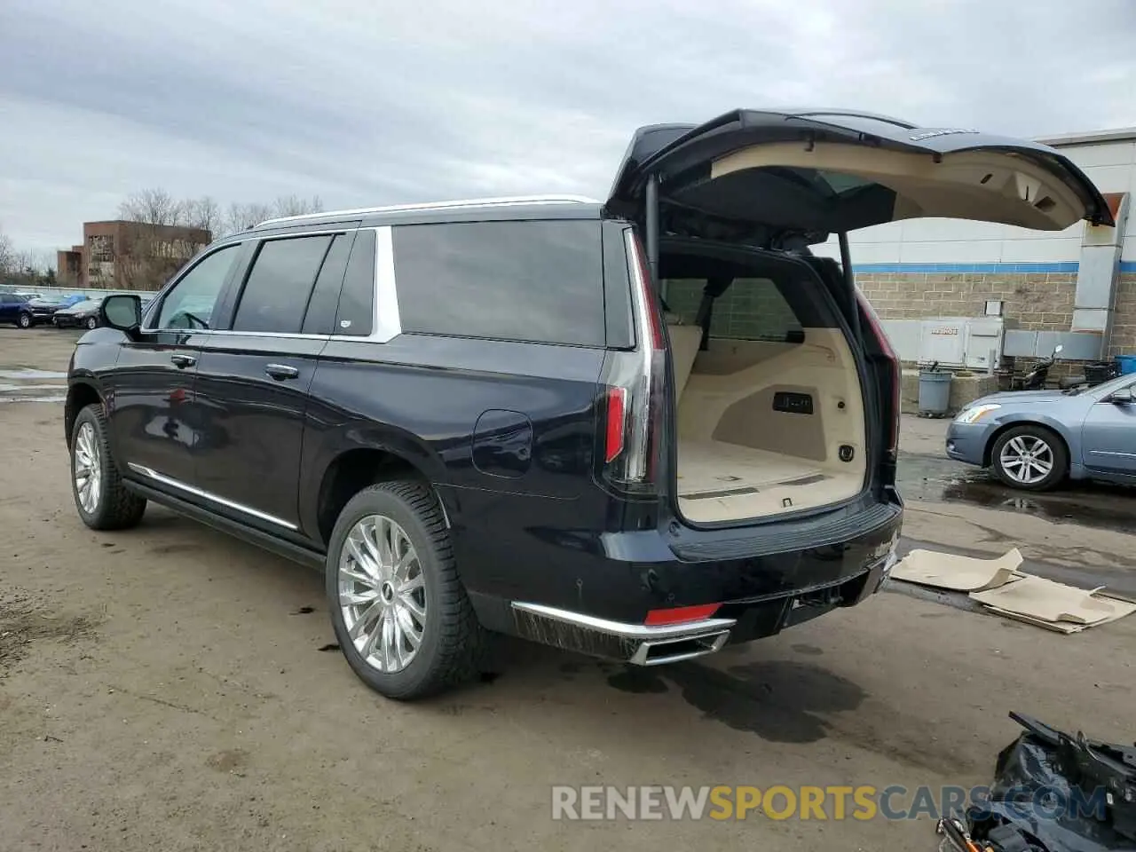 2 fotografías del automóvil dañado 1GYS4LKL6RR256491 CADILLAC ESCALADE 2024
