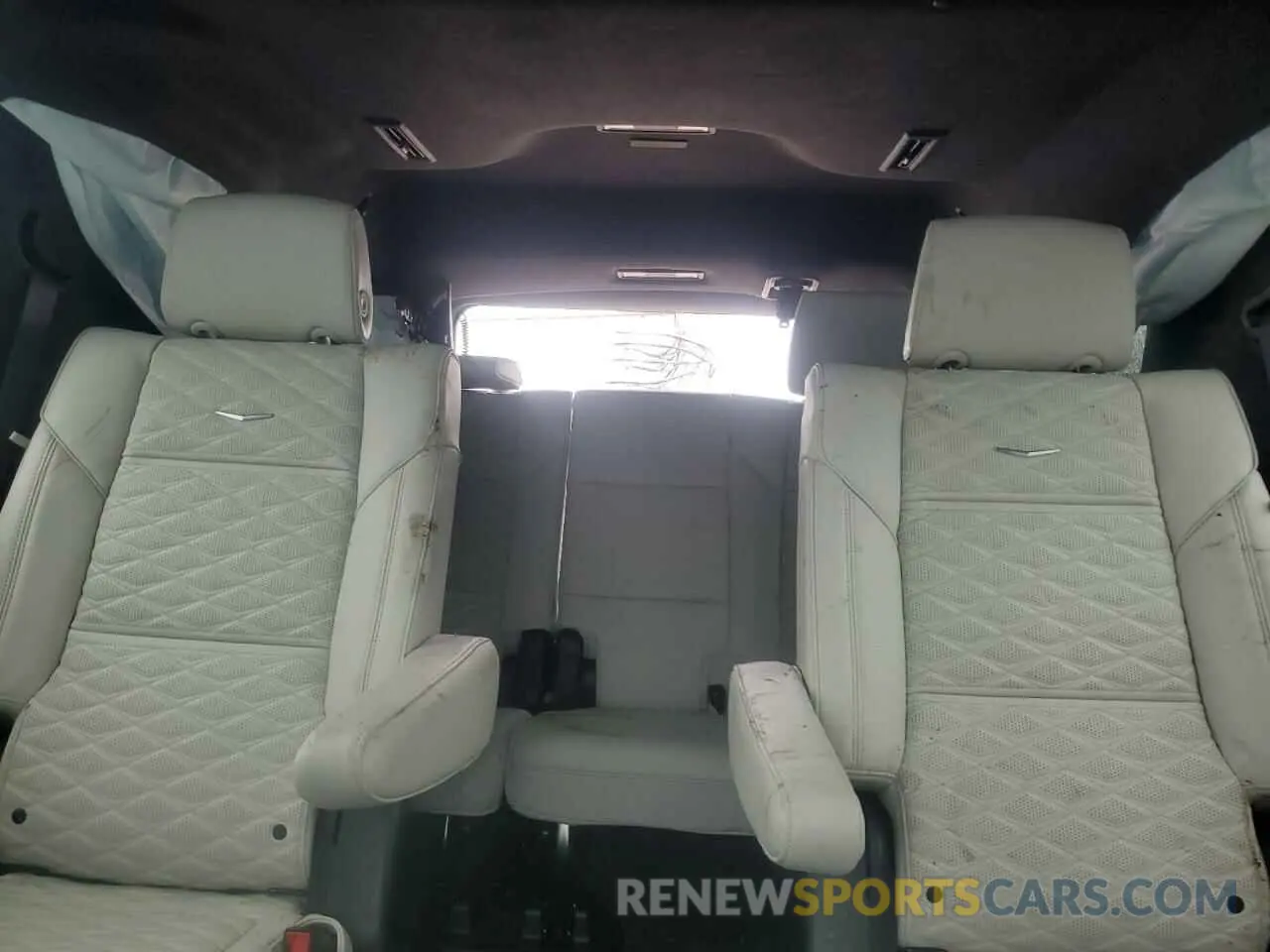 10 fotografías del automóvil dañado 1GYS9GRL8SR240863 CADILLAC ESCALADE 2025