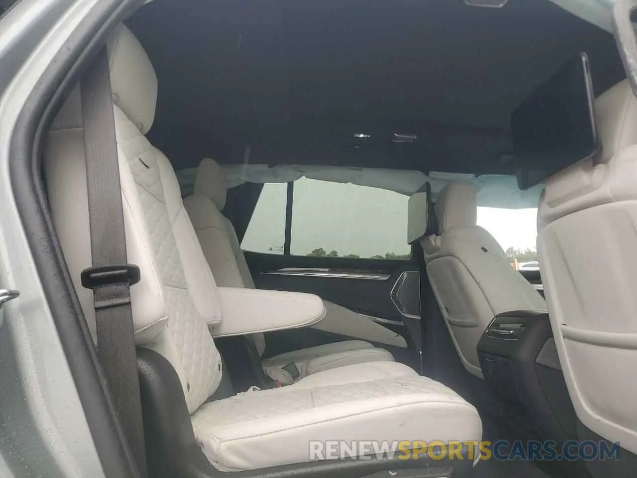 11 fotografías del automóvil dañado 1GYS9GRL8SR240863 CADILLAC ESCALADE 2025