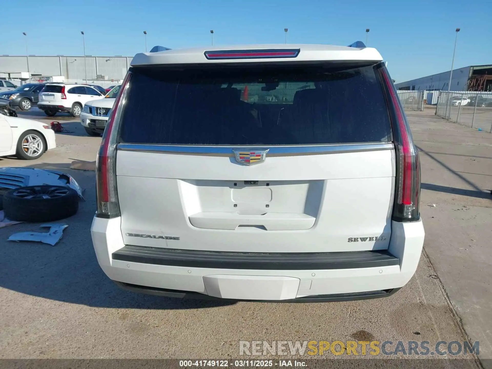 17 fotografías del automóvil dañado 1GYS3HKJ9LR130423 CADILLAC ESCALADE ESV 2020