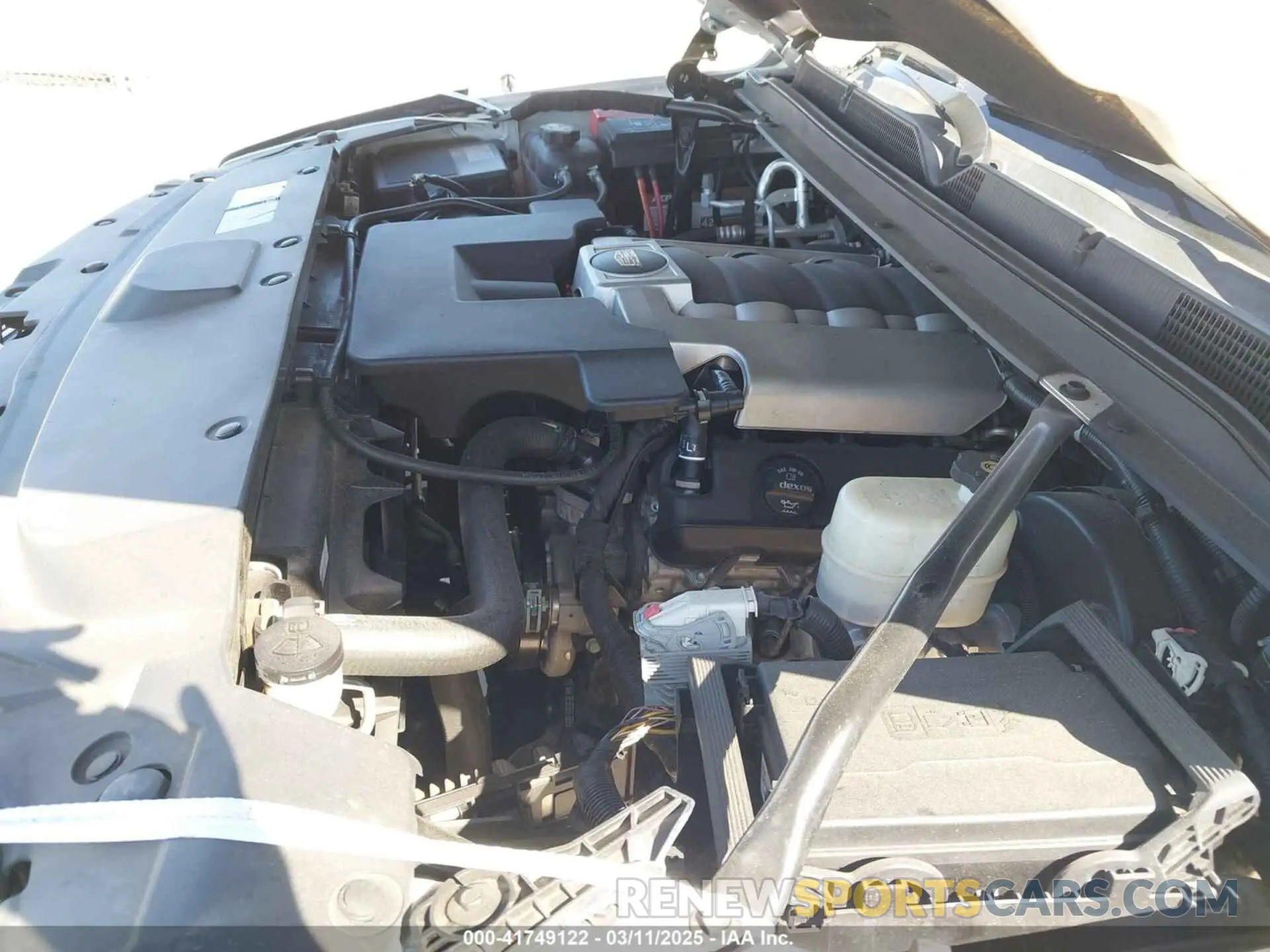 19 fotografías del automóvil dañado 1GYS3HKJ9LR130423 CADILLAC ESCALADE ESV 2020
