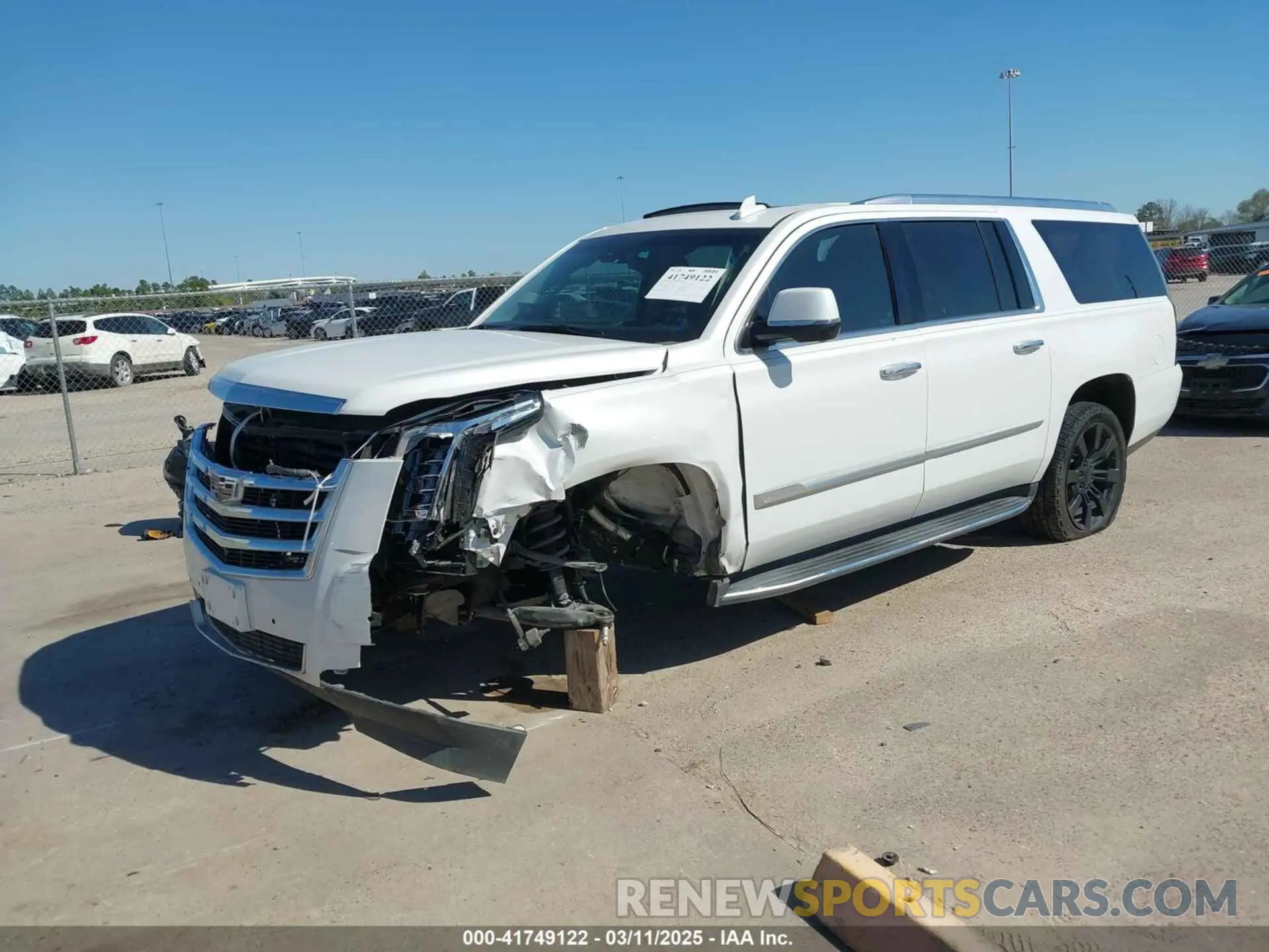 2 fotografías del automóvil dañado 1GYS3HKJ9LR130423 CADILLAC ESCALADE ESV 2020