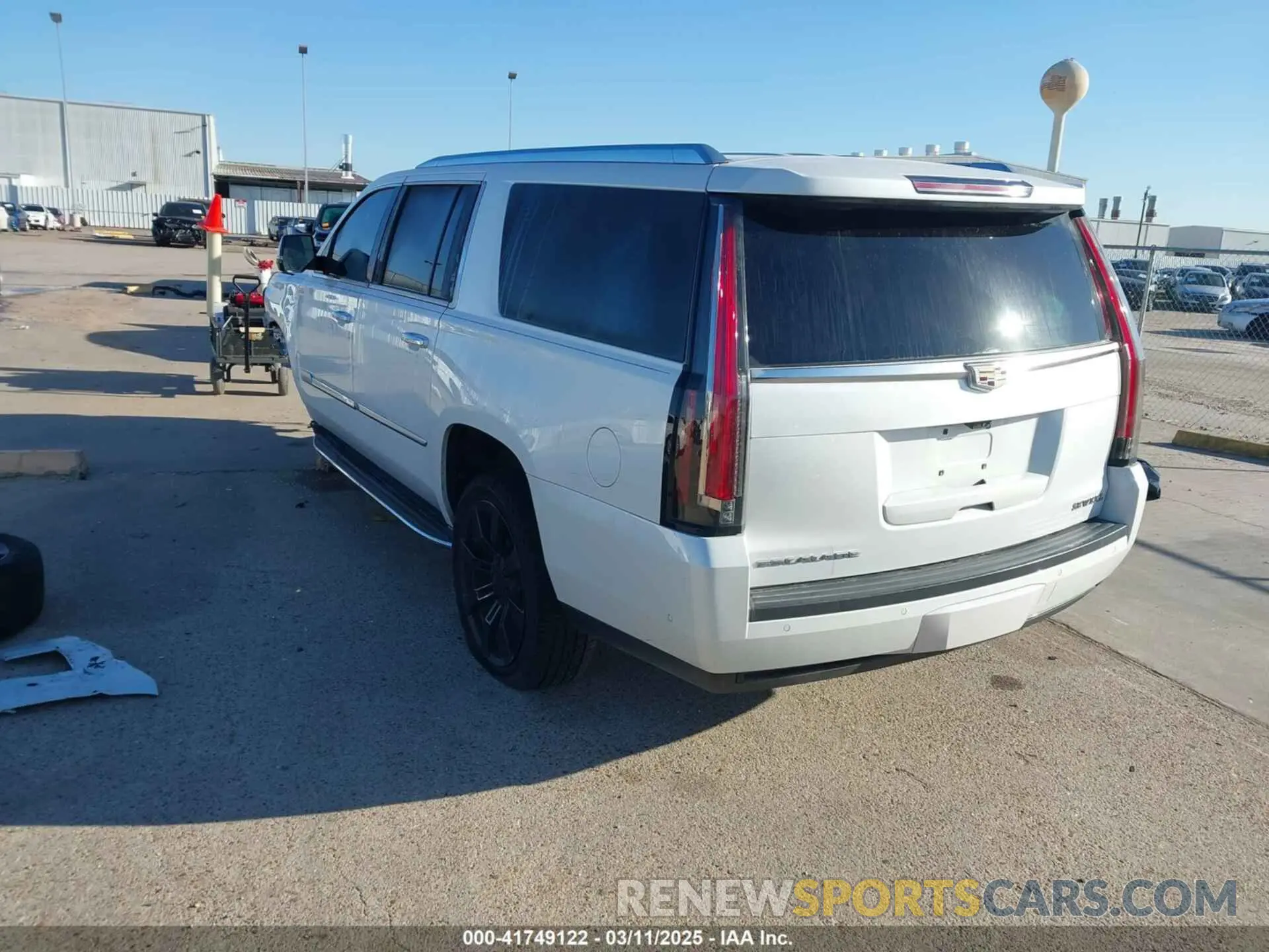 3 fotografías del automóvil dañado 1GYS3HKJ9LR130423 CADILLAC ESCALADE ESV 2020