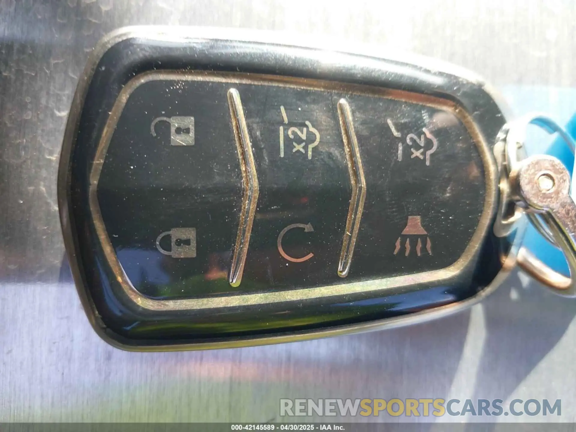 11 fotografías del automóvil dañado 1GYS3HKJXLR138403 CADILLAC ESCALADE ESV 2020