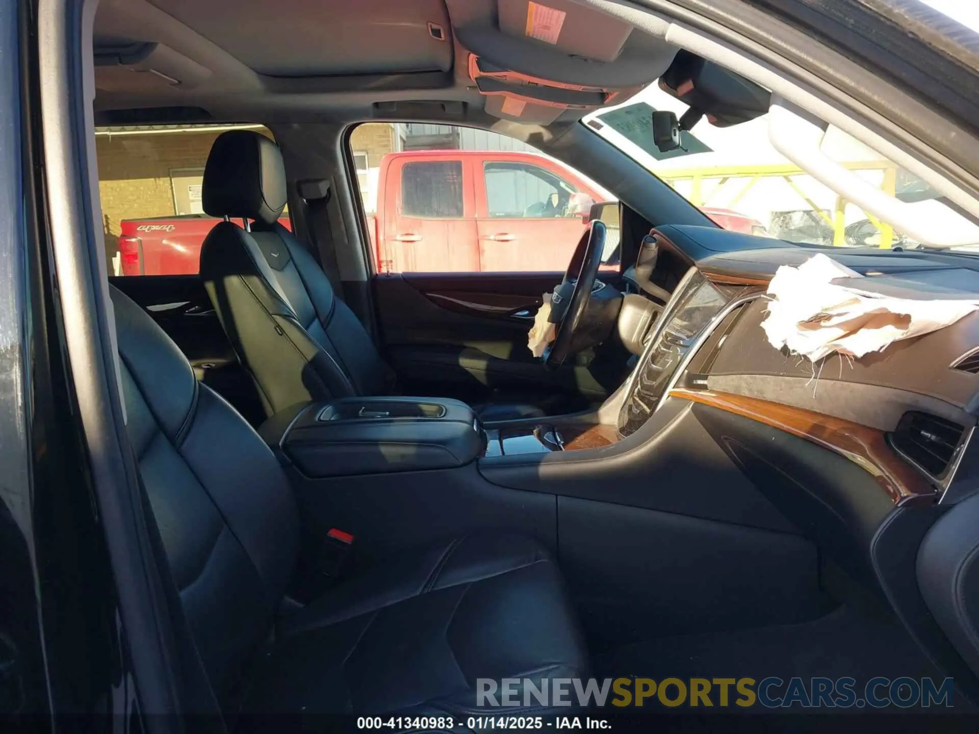5 fotografías del automóvil dañado 1GYS4JKJ2LR231968 CADILLAC ESCALADE ESV 2020