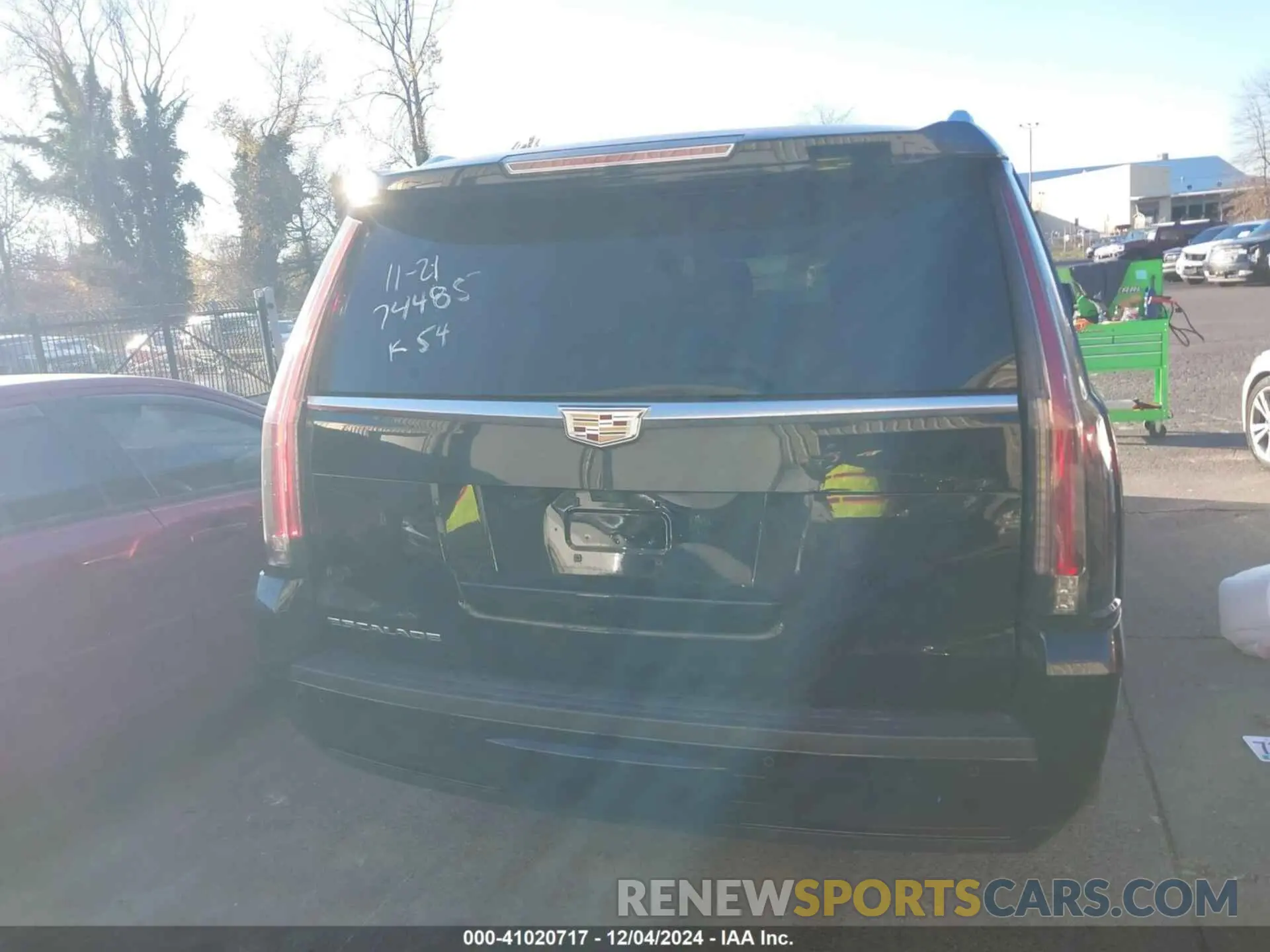 16 fotografías del automóvil dañado 1GYS4JKJ3LR218565 CADILLAC ESCALADE ESV 2020
