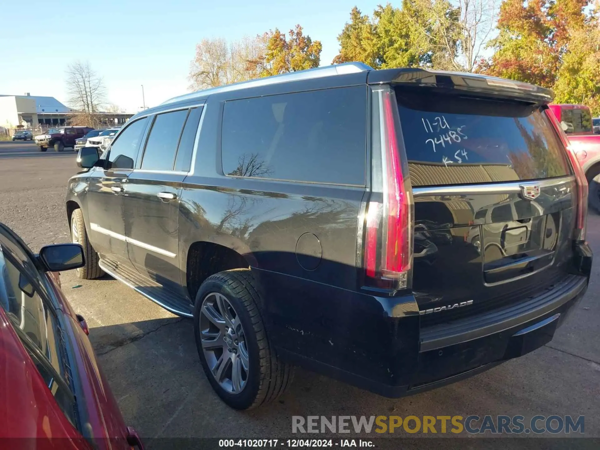 3 fotografías del automóvil dañado 1GYS4JKJ3LR218565 CADILLAC ESCALADE ESV 2020