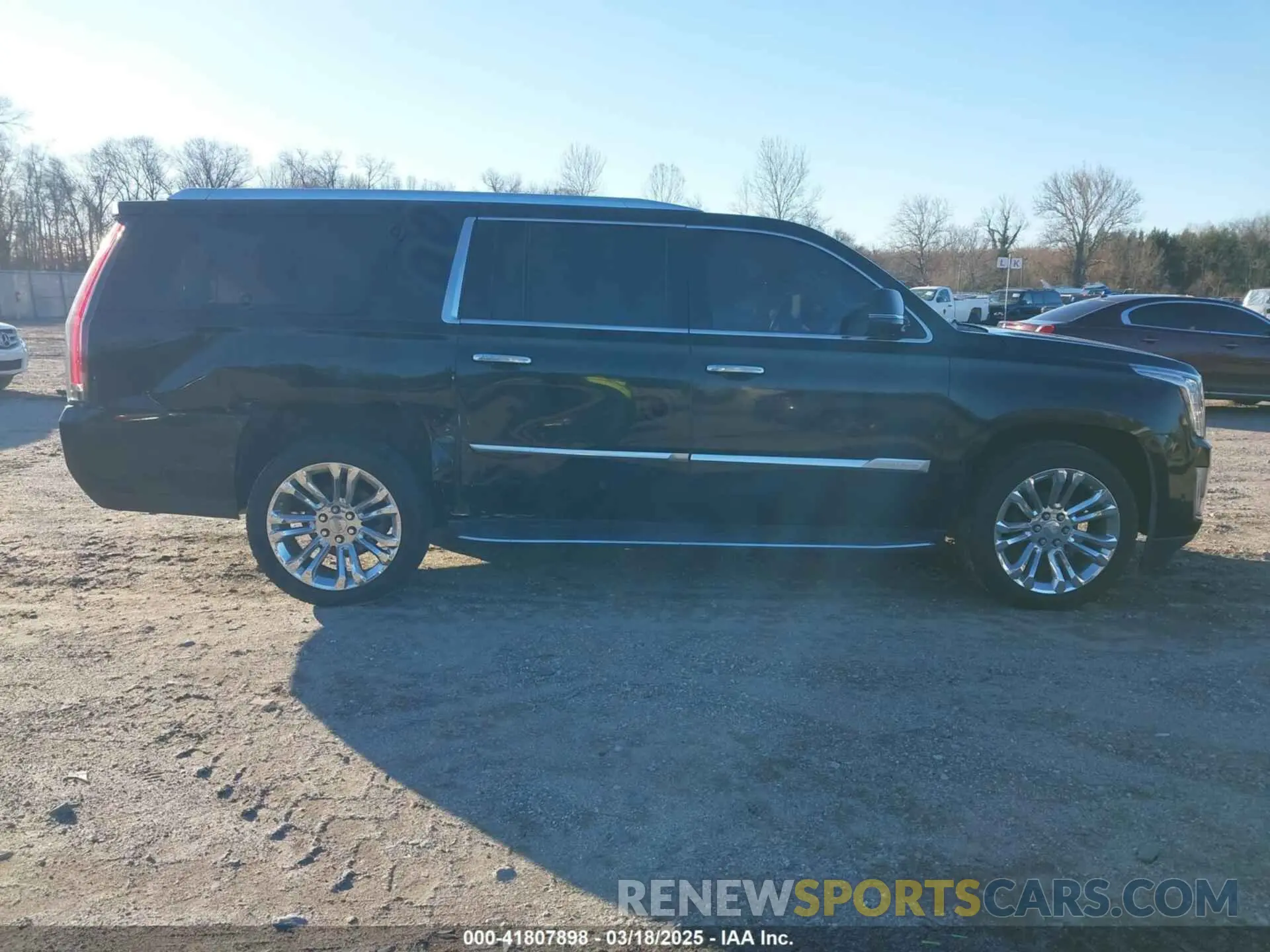 13 fotografías del automóvil dañado 1GYS4JKJ4LR152771 CADILLAC ESCALADE ESV 2020