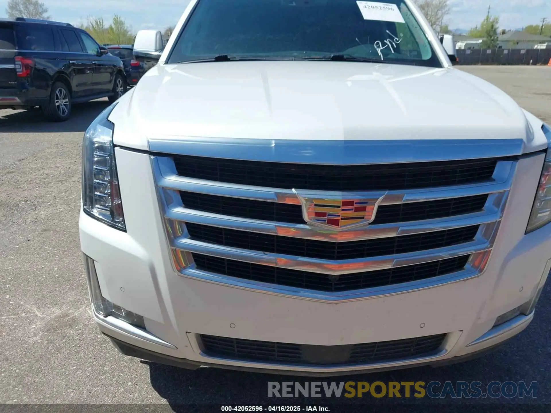 12 fotografías del automóvil dañado 1GYS4JKJ8LR277613 CADILLAC ESCALADE ESV 2020
