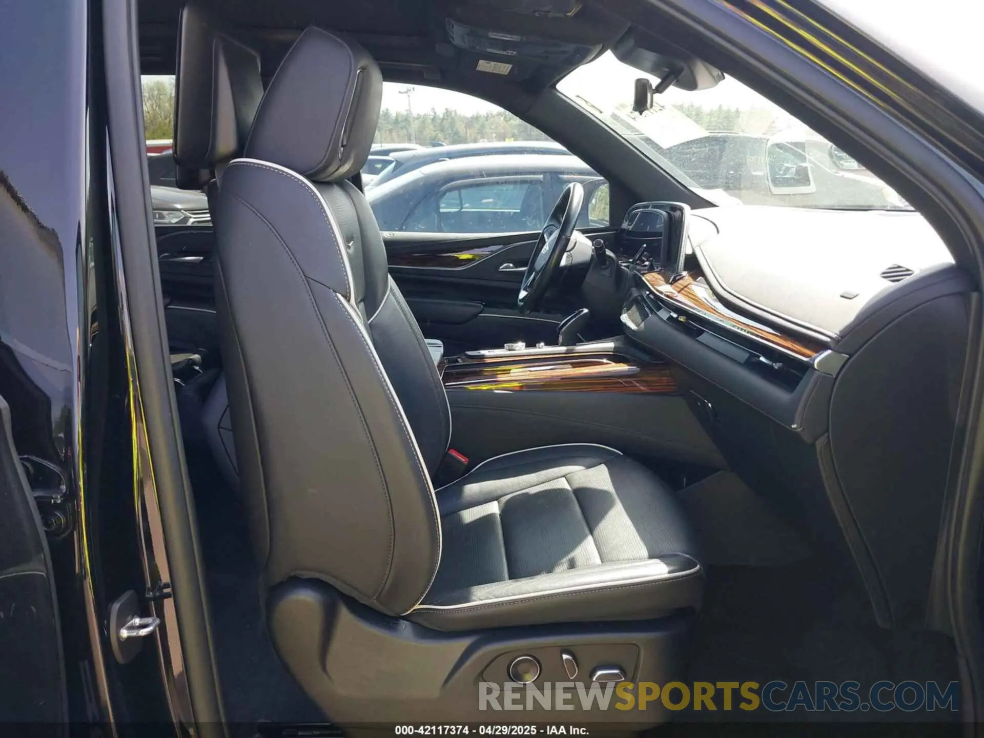 5 fotografías del automóvil dañado 1GYS4KKL2MR487472 CADILLAC ESCALADE ESV 2021